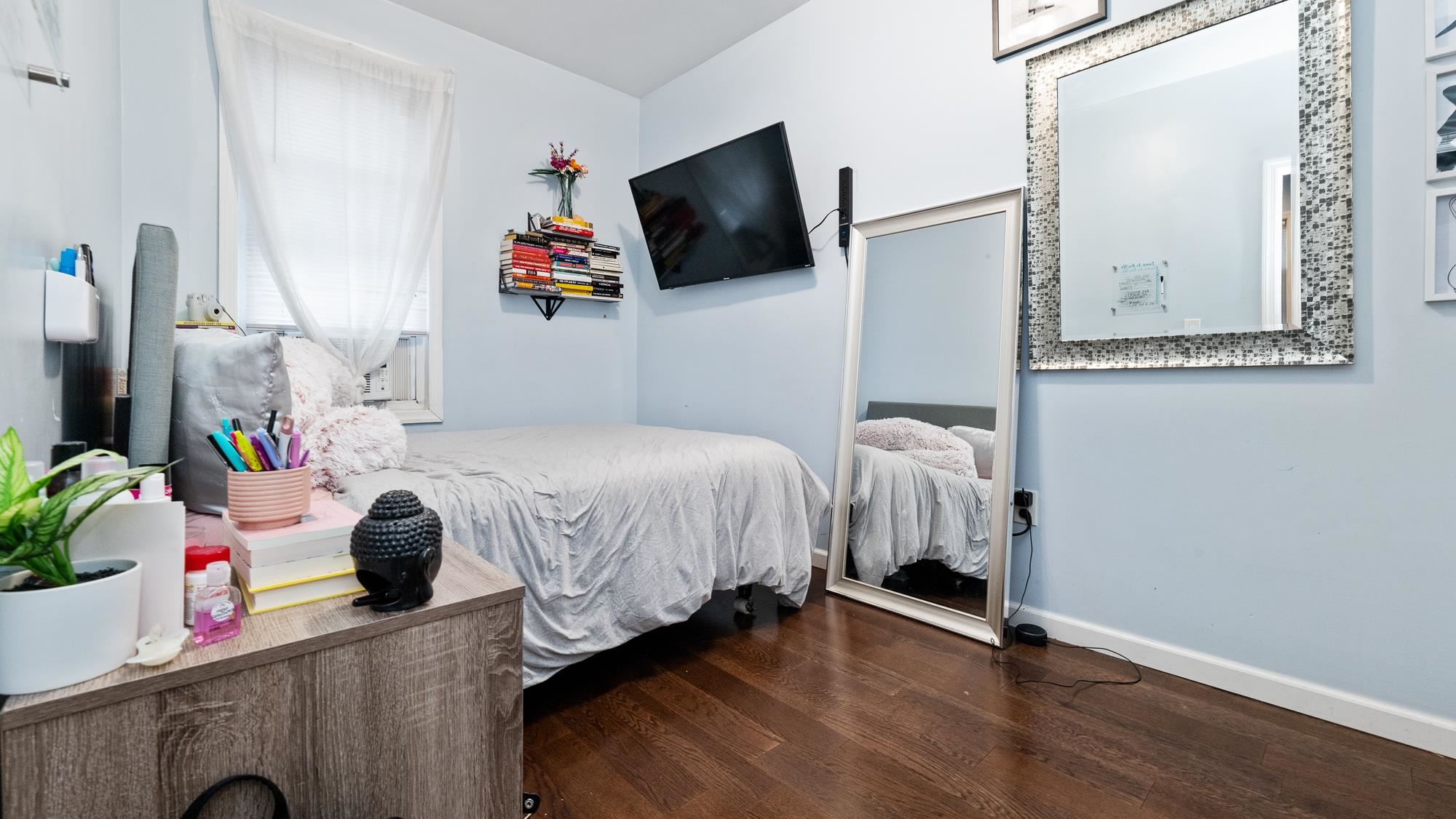 125 WEST 25TH ST