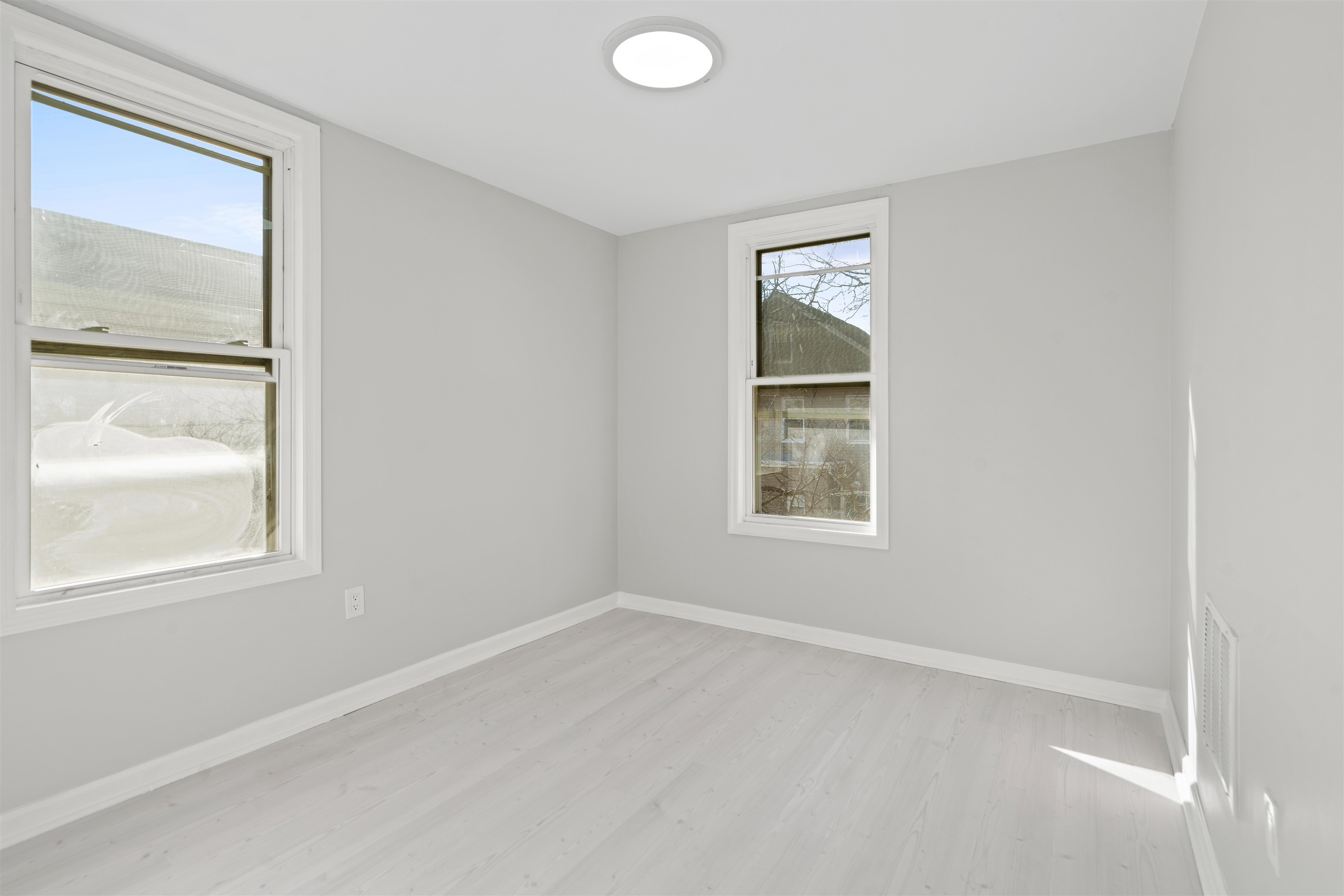 173-175 LEMBECK AVE