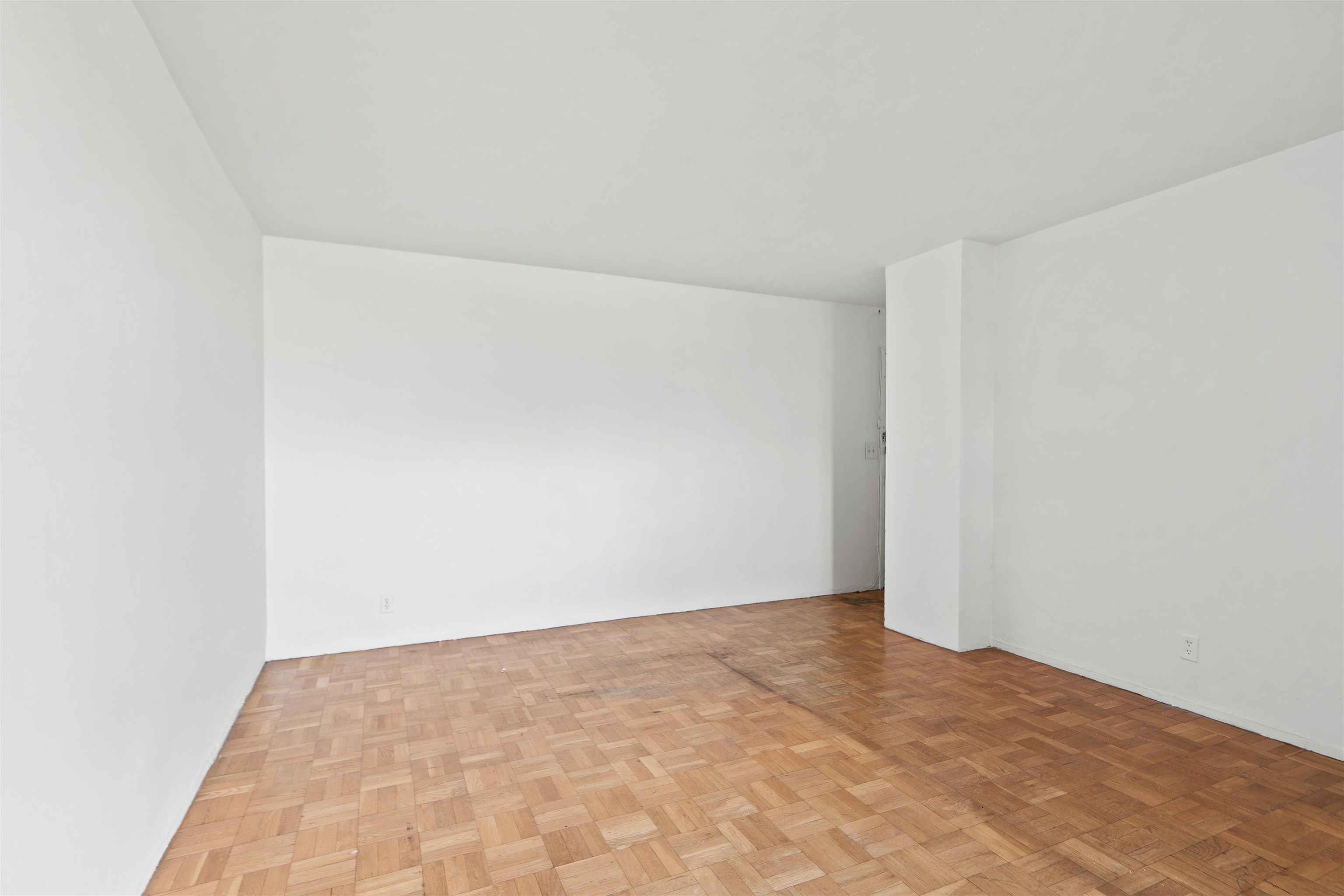 6515 BLVD EAST Unit: 4J