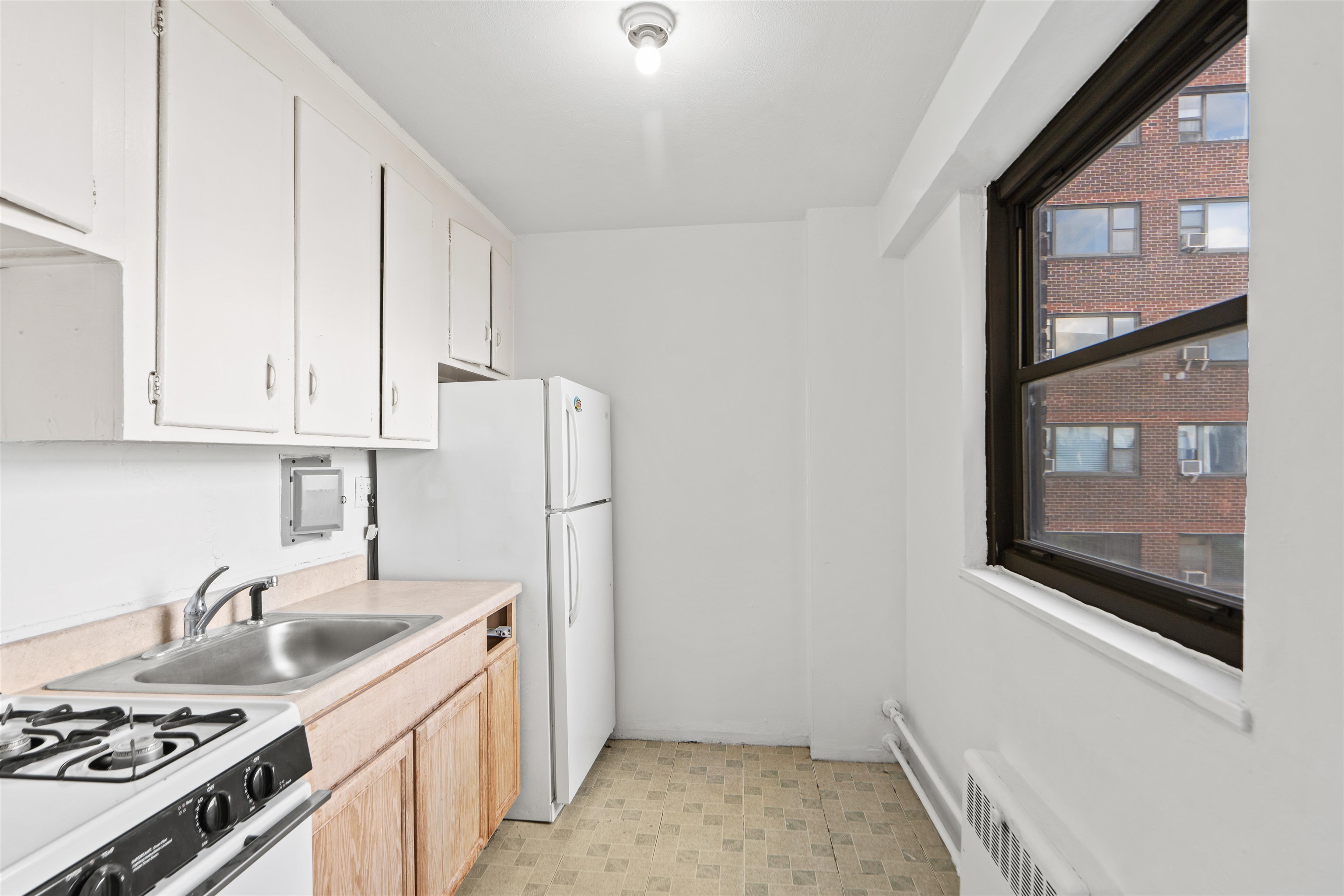 6515 BLVD EAST Unit: 4J