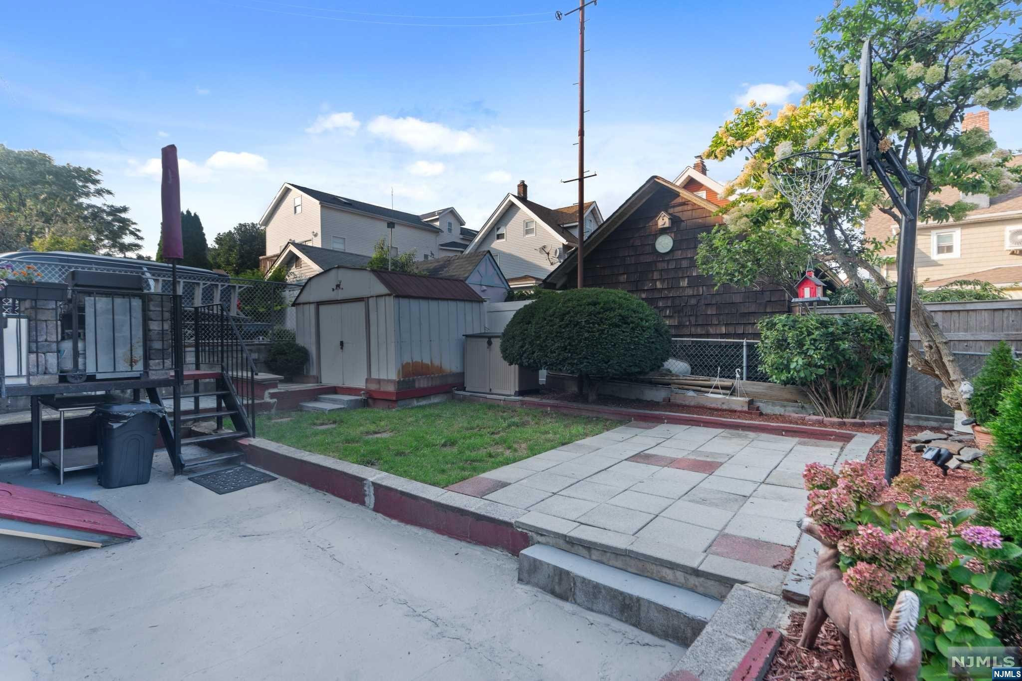 312 72nd Street