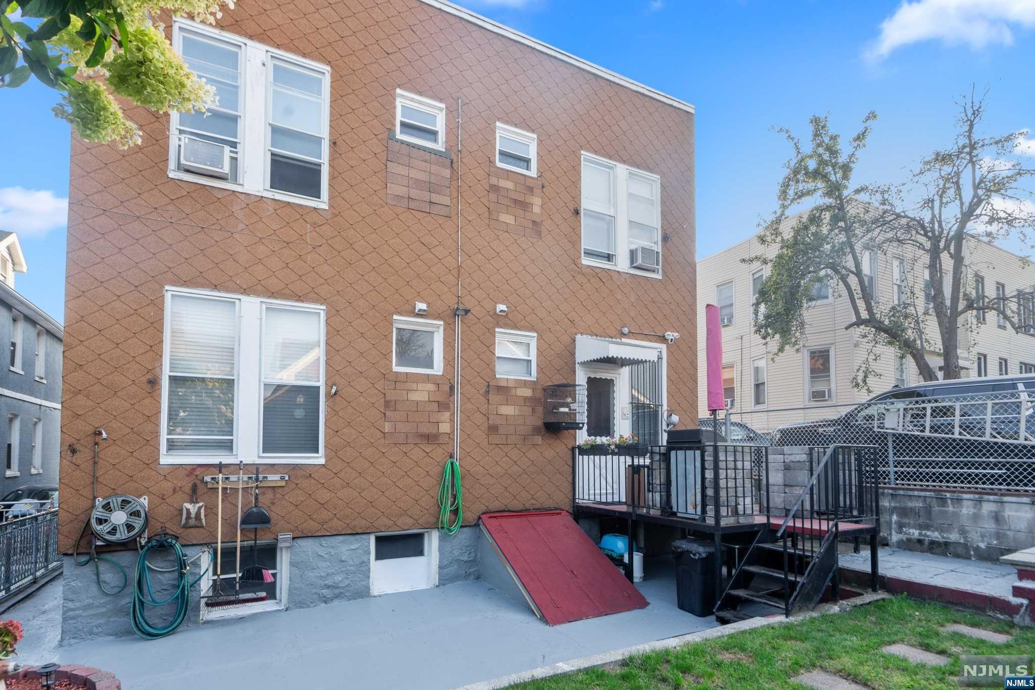 312 72nd Street