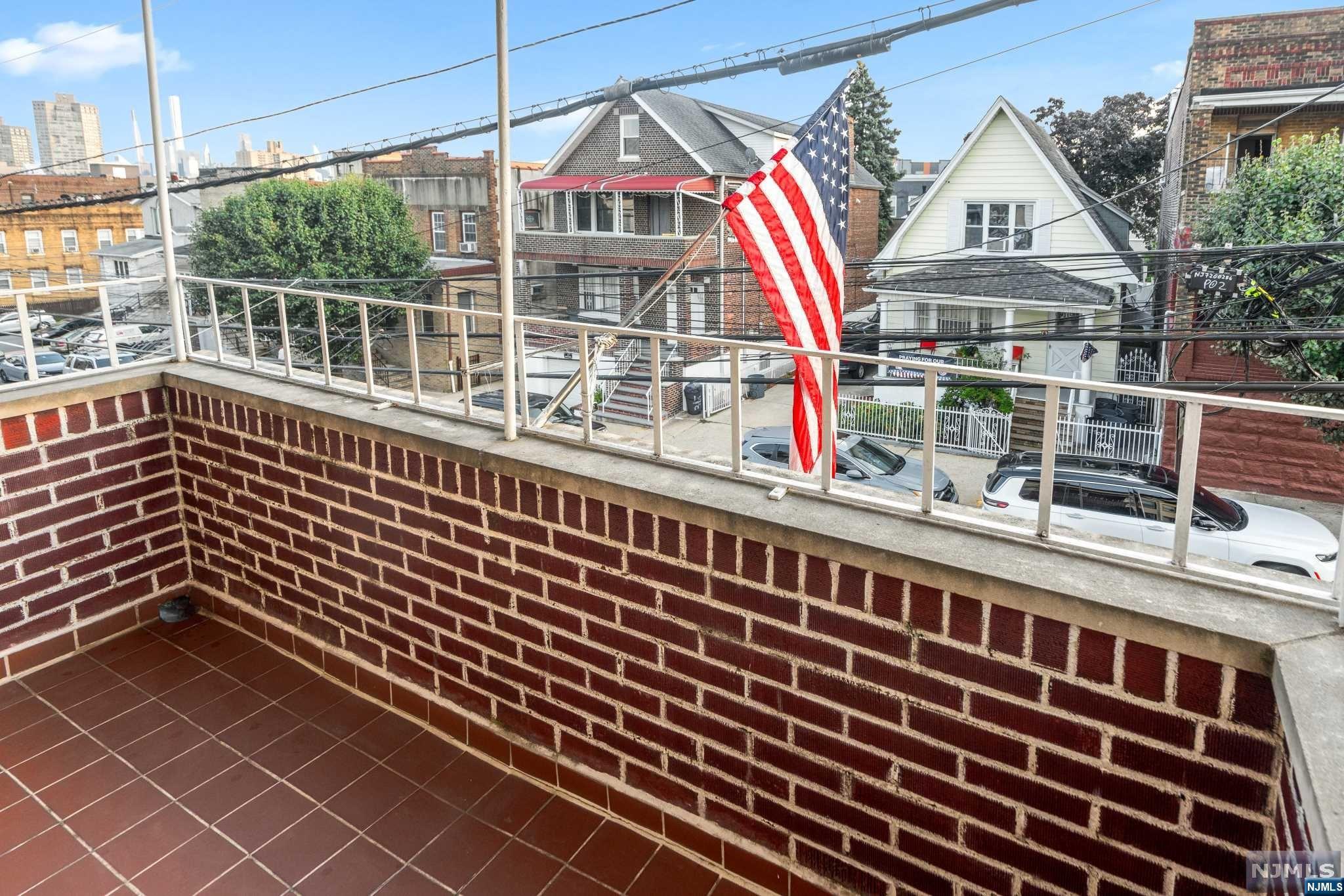 312 72nd Street