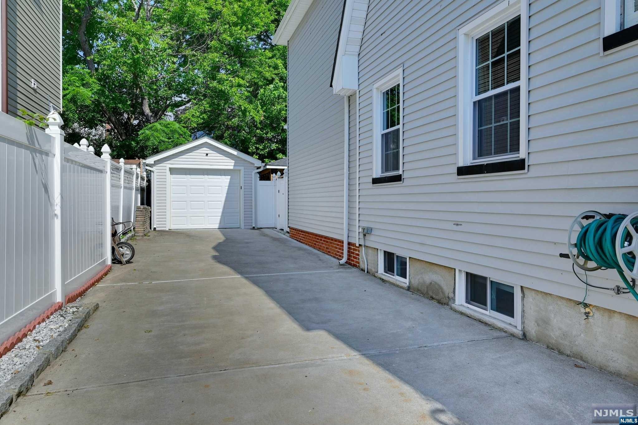 35 Mertz Avenue
