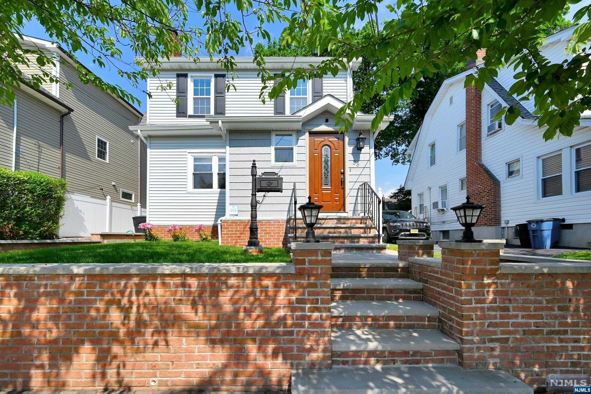 35 Mertz Avenue
