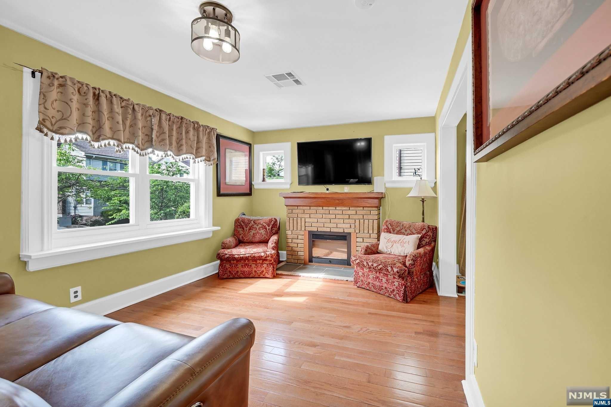35 Mertz Avenue