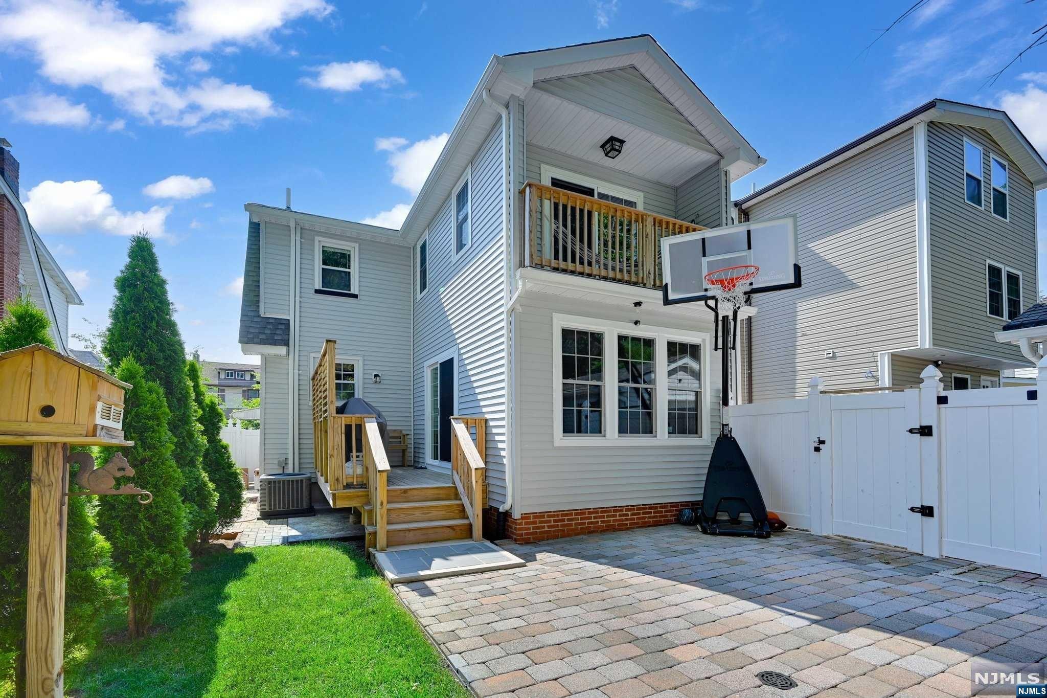 35 Mertz Avenue