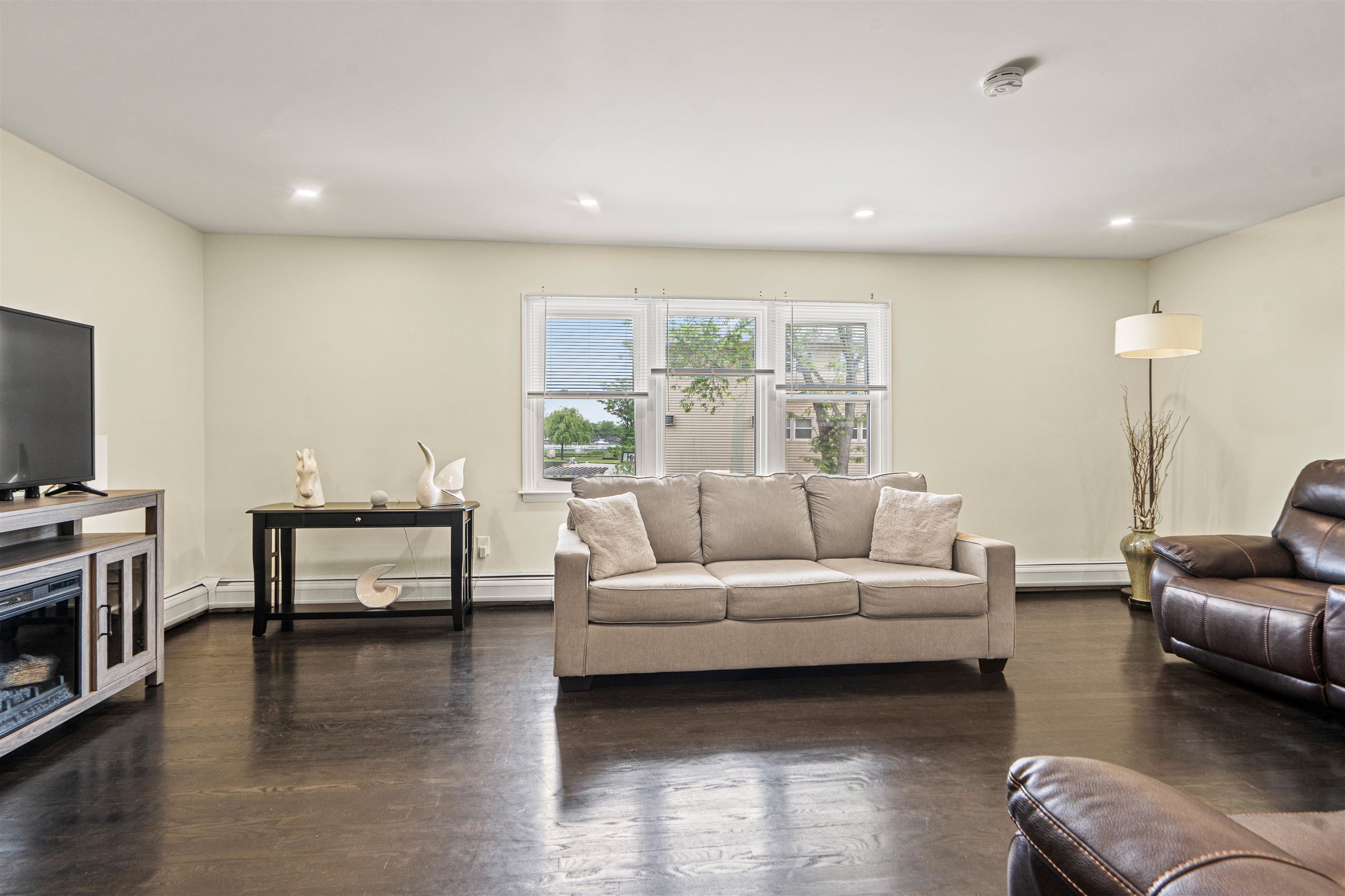 5 ACORN RD