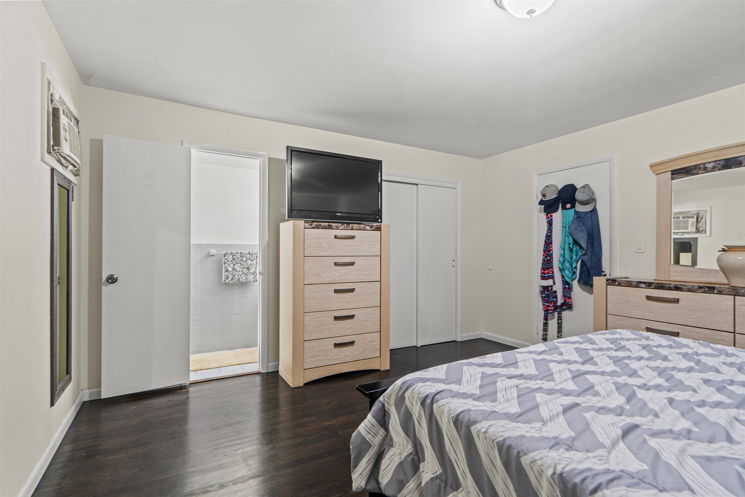 5 ACORN RD