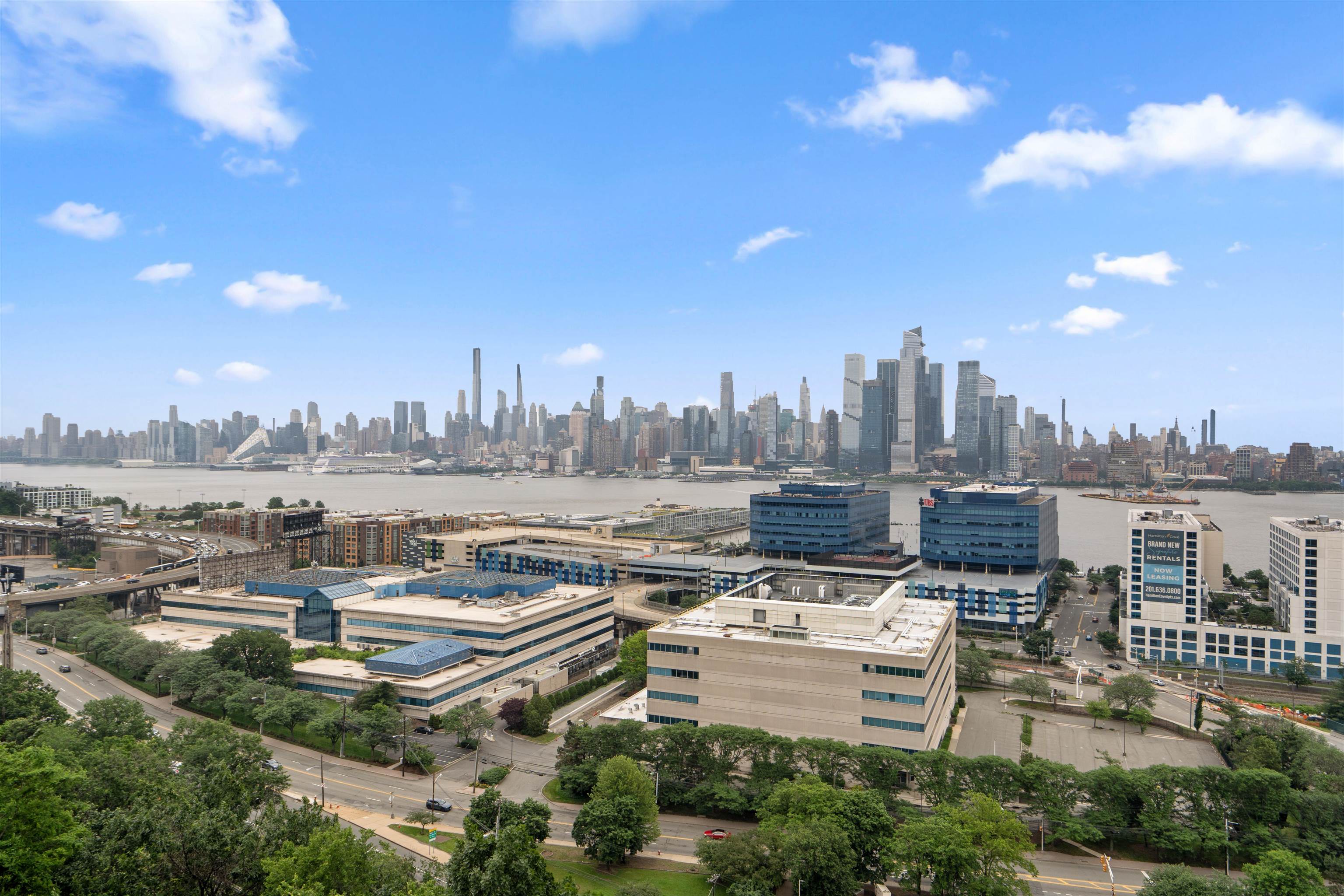 380 MOUNTAIN RD Unit: 403