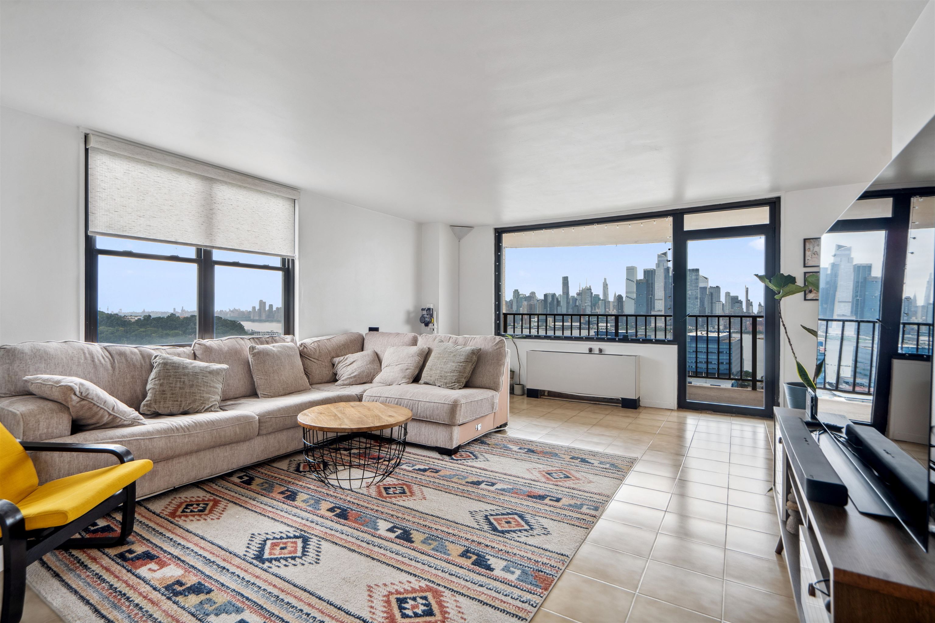 380 MOUNTAIN RD Unit: 403