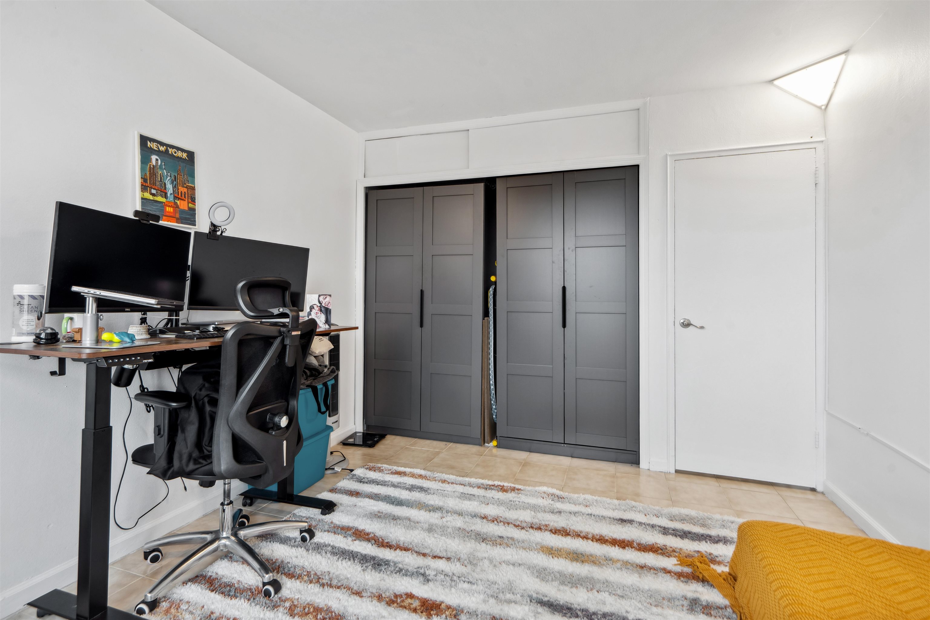 380 MOUNTAIN RD Unit: 403