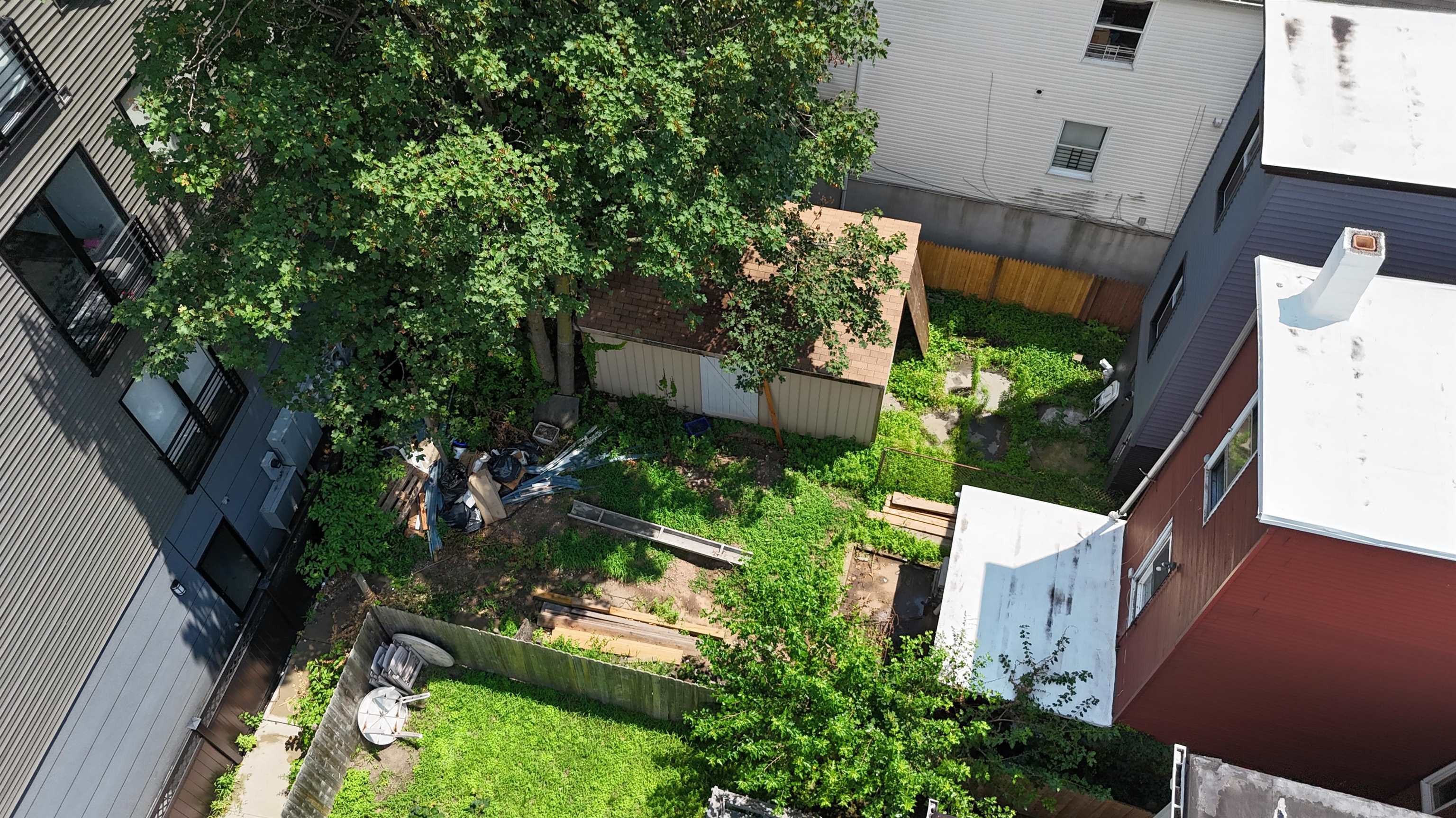 106 CLINTON AVE