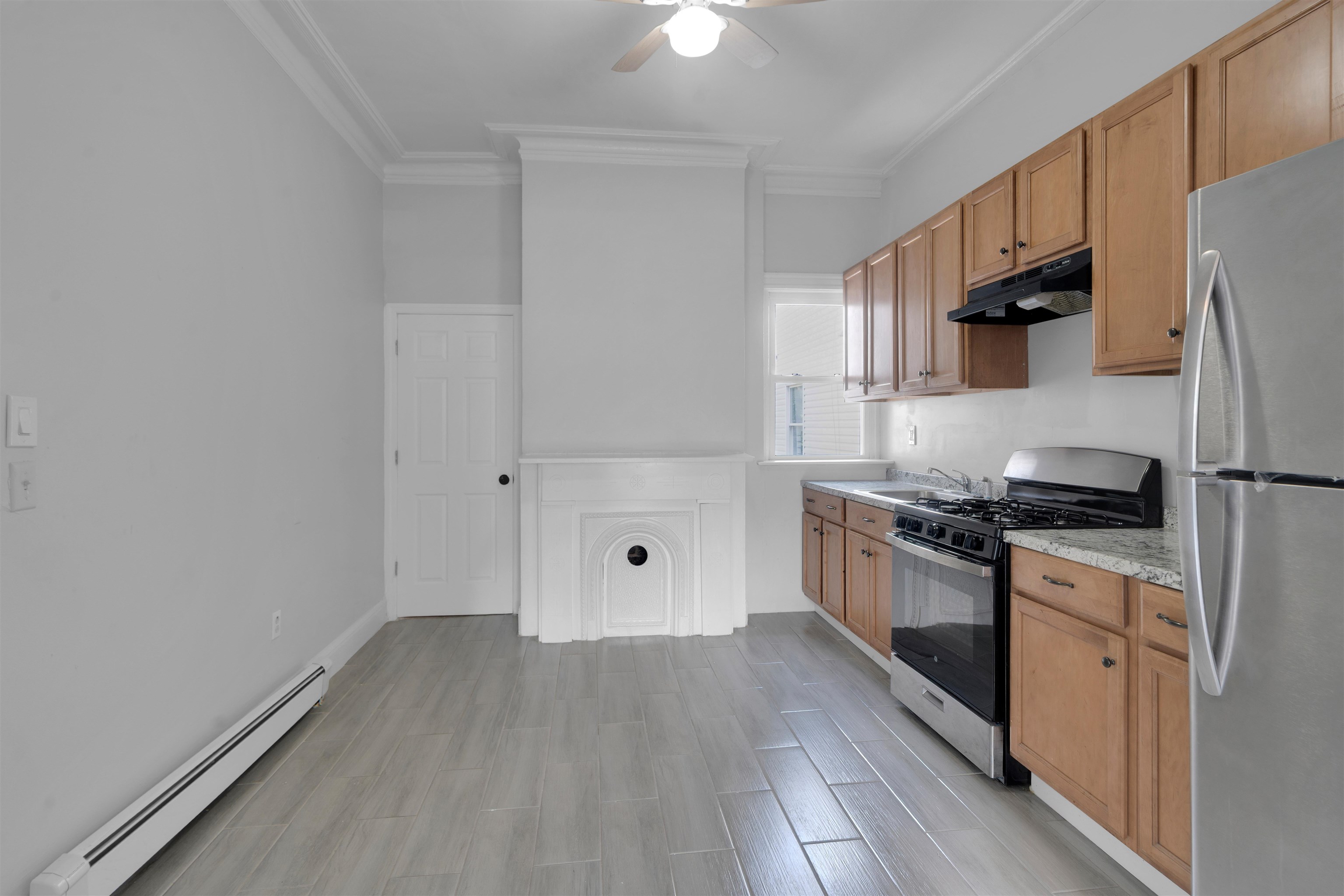 106 CLINTON AVE