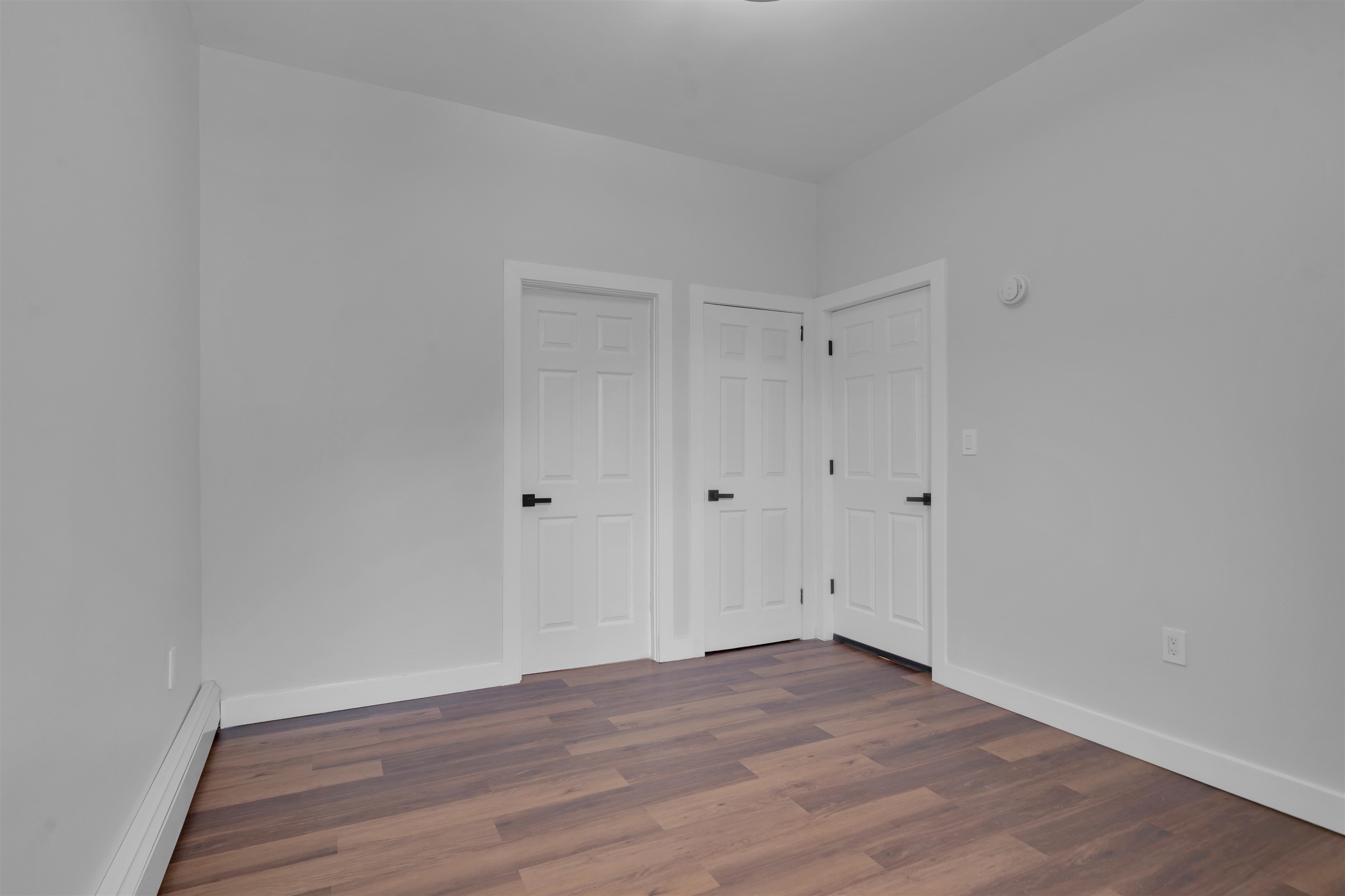 106 CLINTON AVE