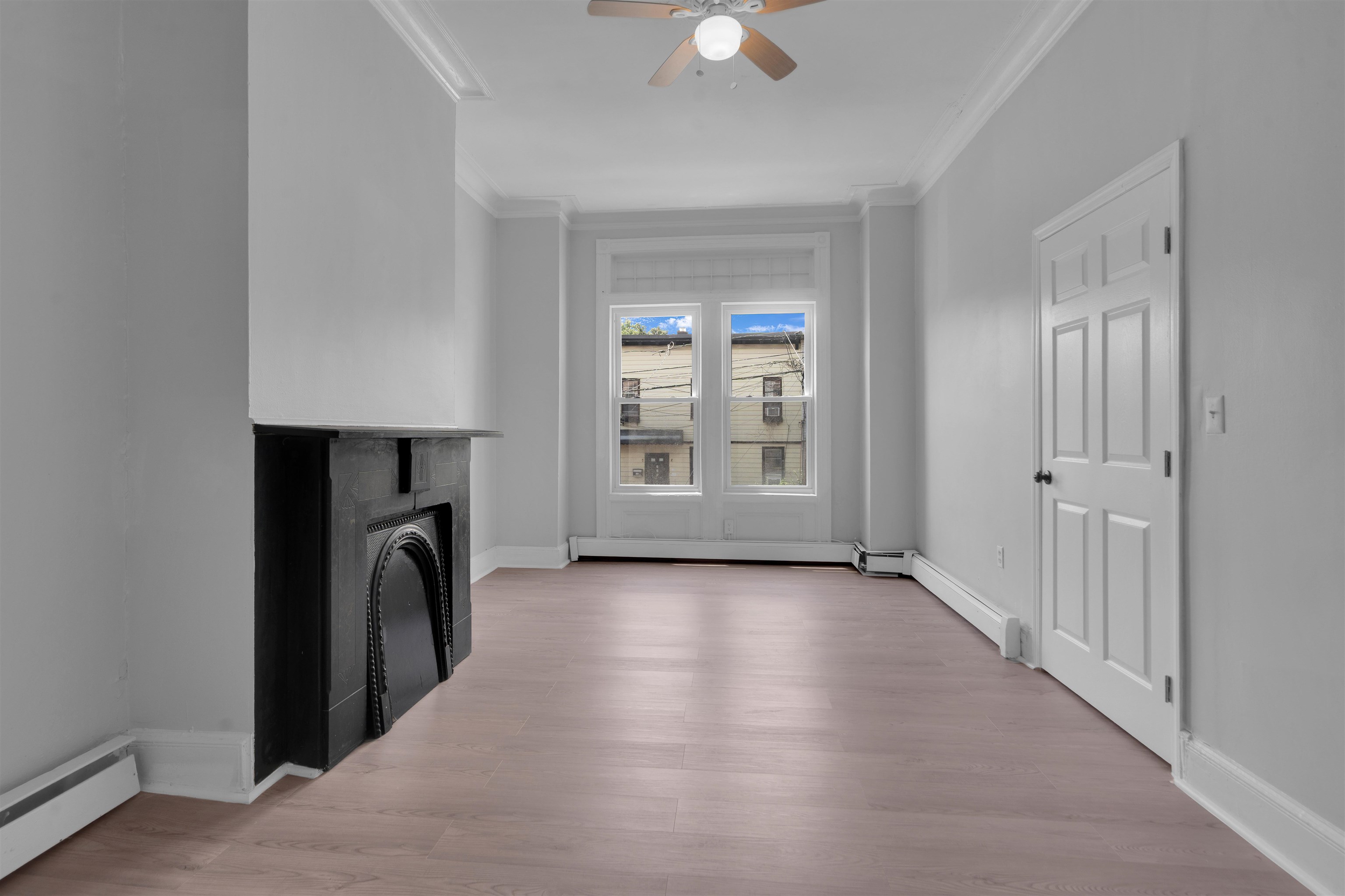 106 CLINTON AVE