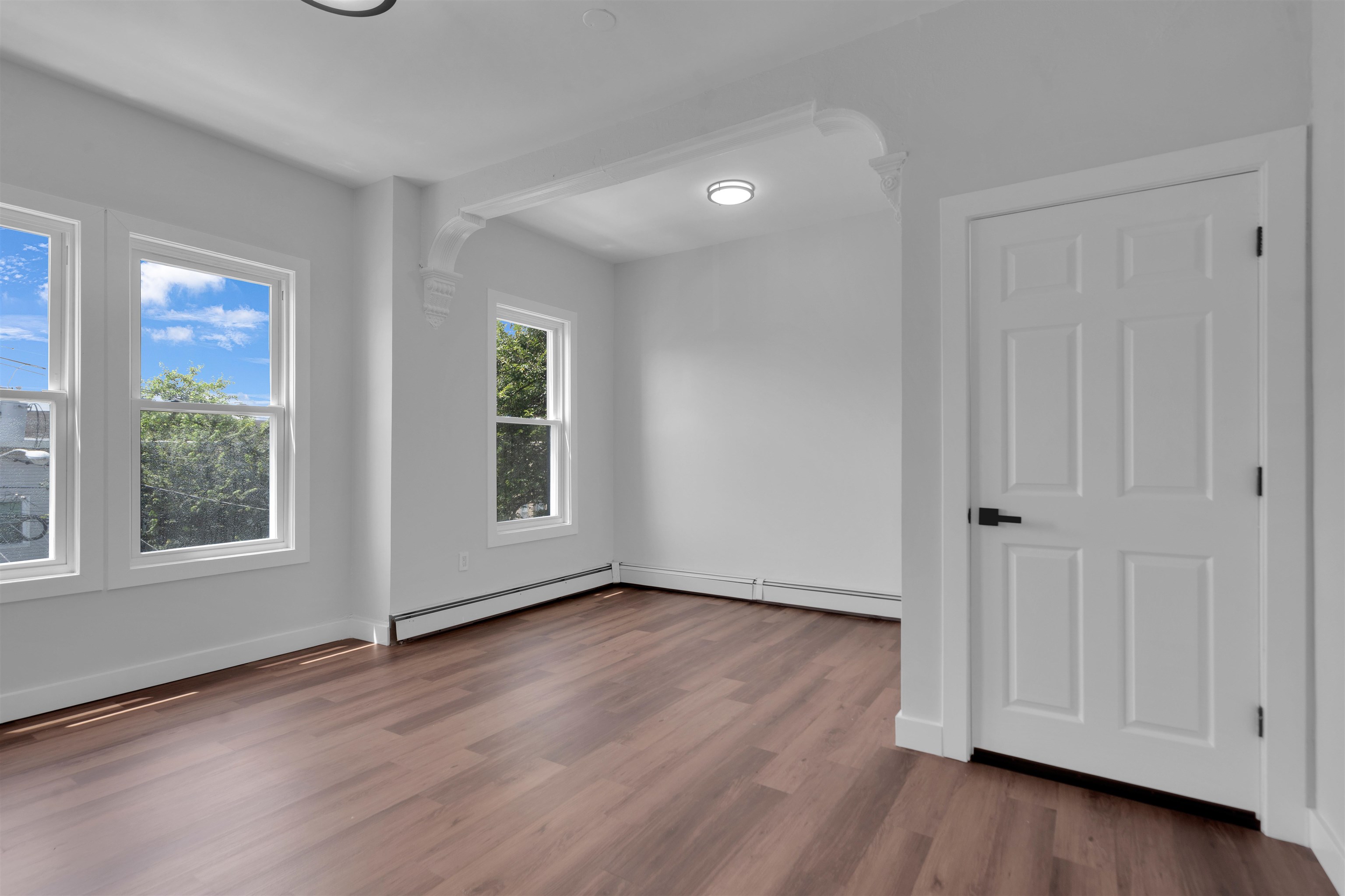 106 CLINTON AVE