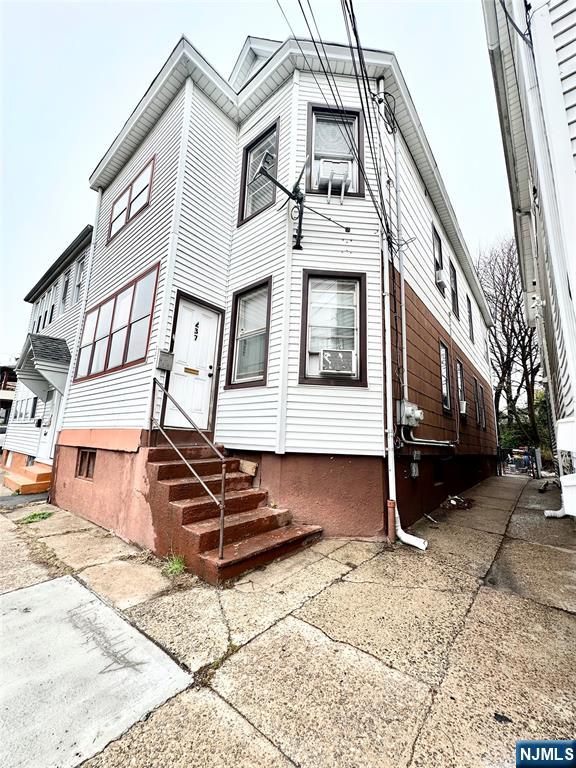 237 Warren Street