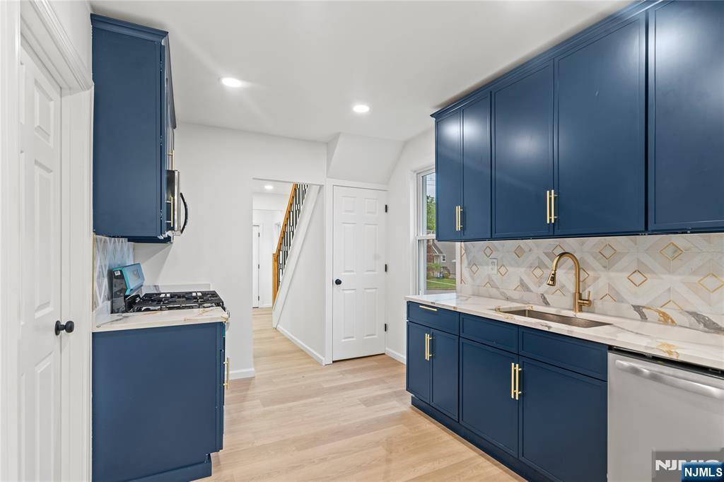 59 Hillside Avenue