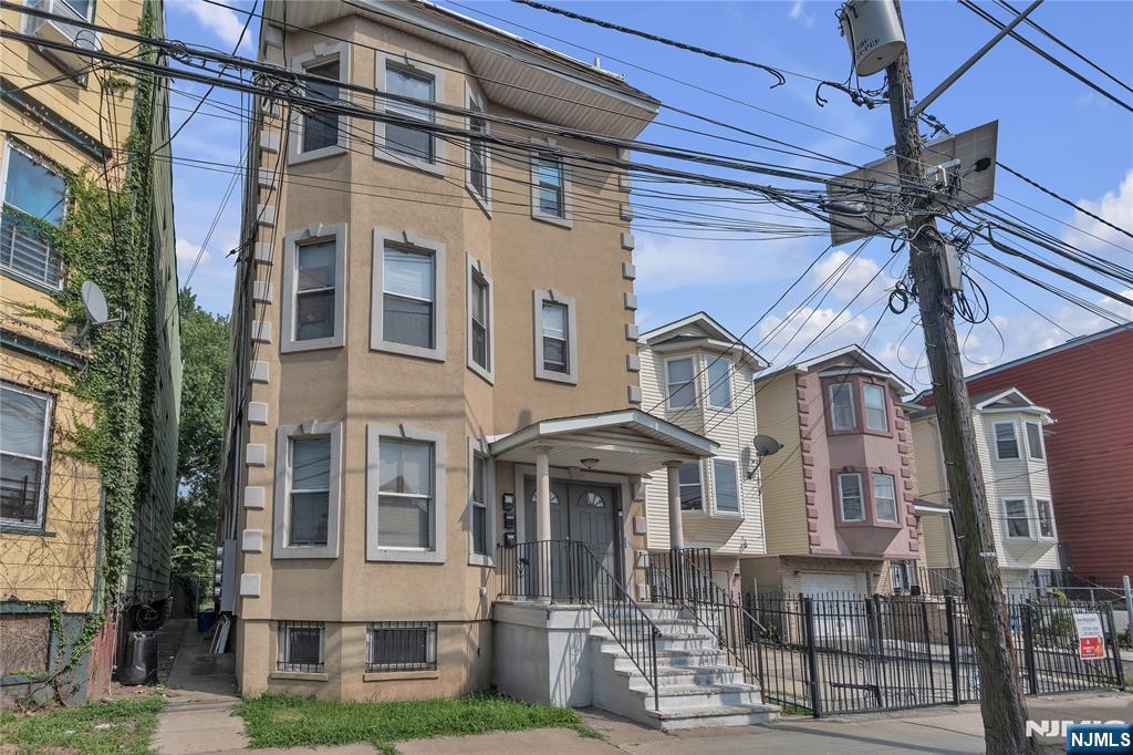 534 11th Street