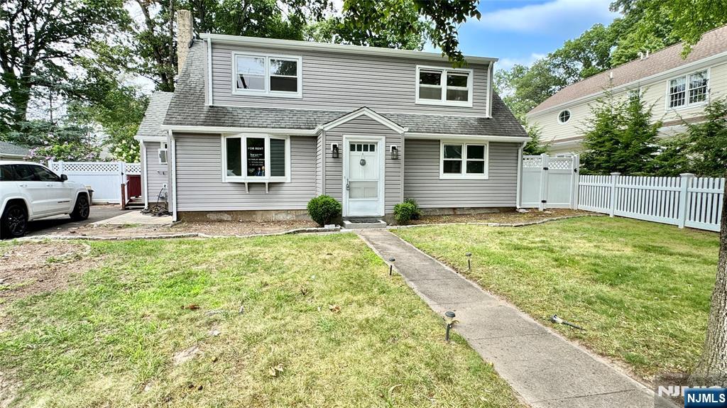 121 Crescent Avenue