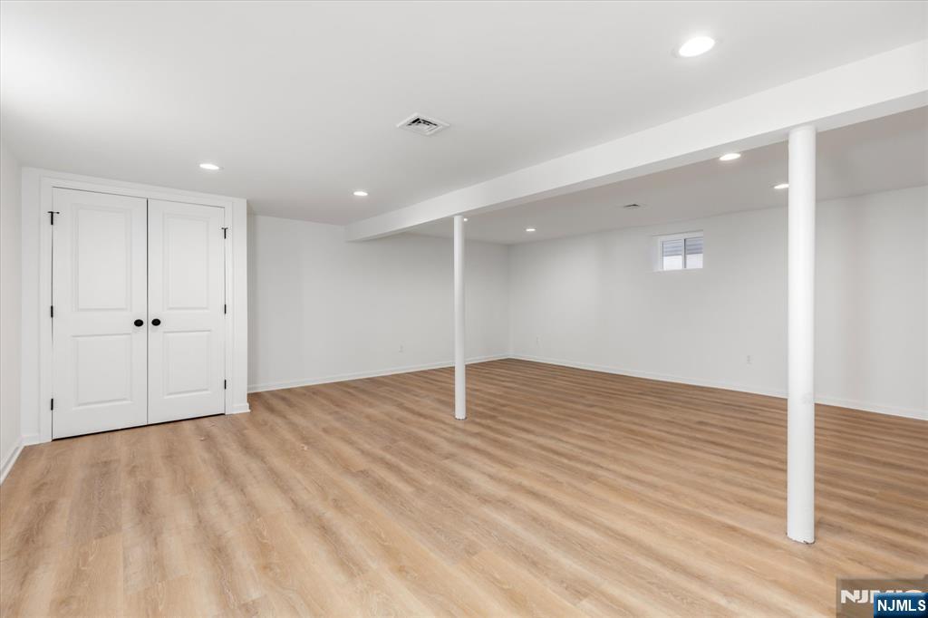 8 McKenzie Avenue