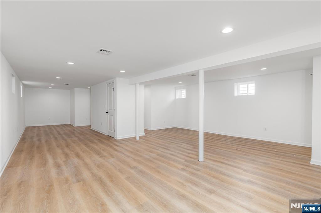 8 McKenzie Avenue
