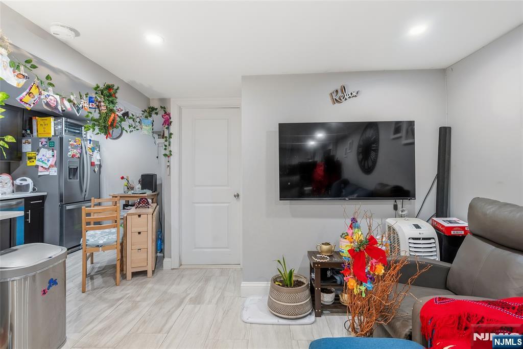 137A Dekalb Avenue
