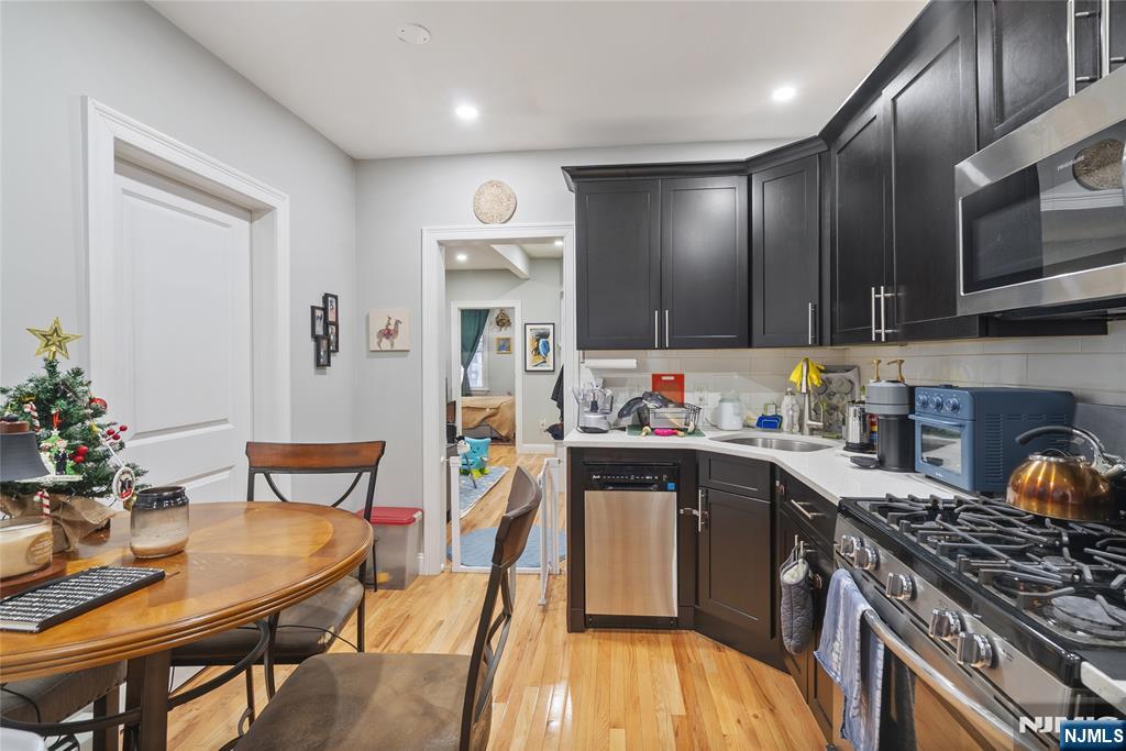 137A Dekalb Avenue