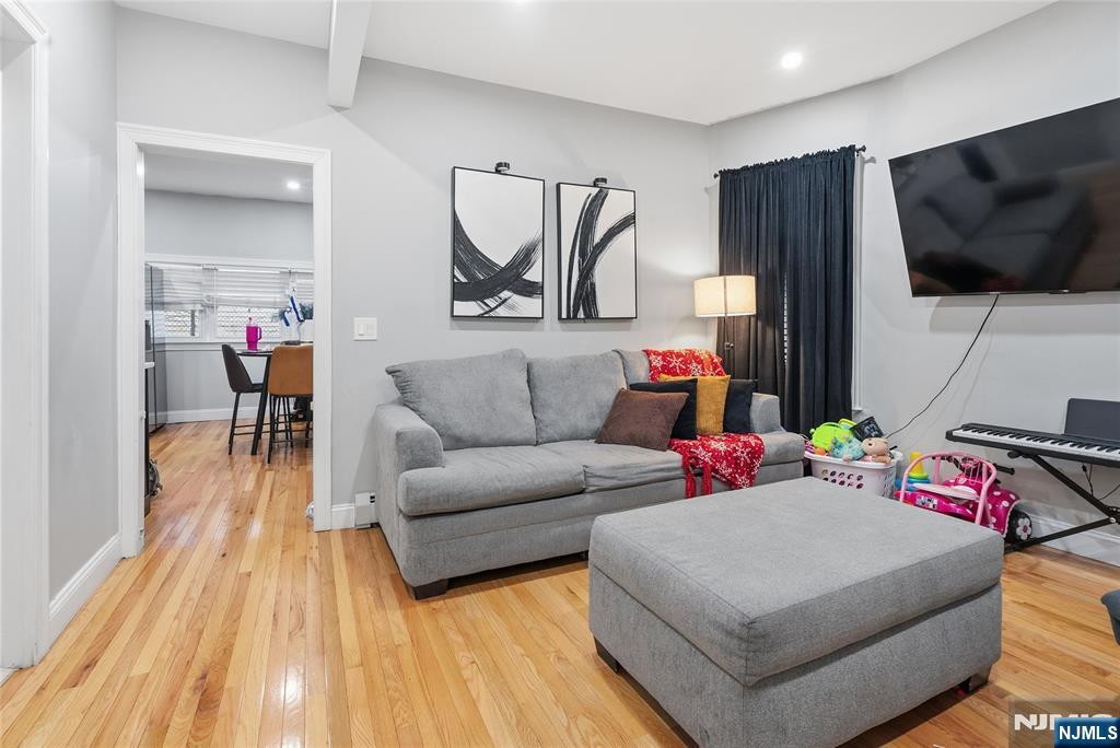 137A Dekalb Avenue