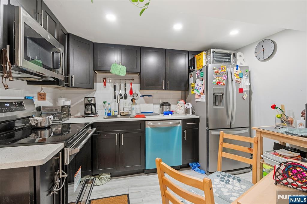 137A Dekalb Avenue