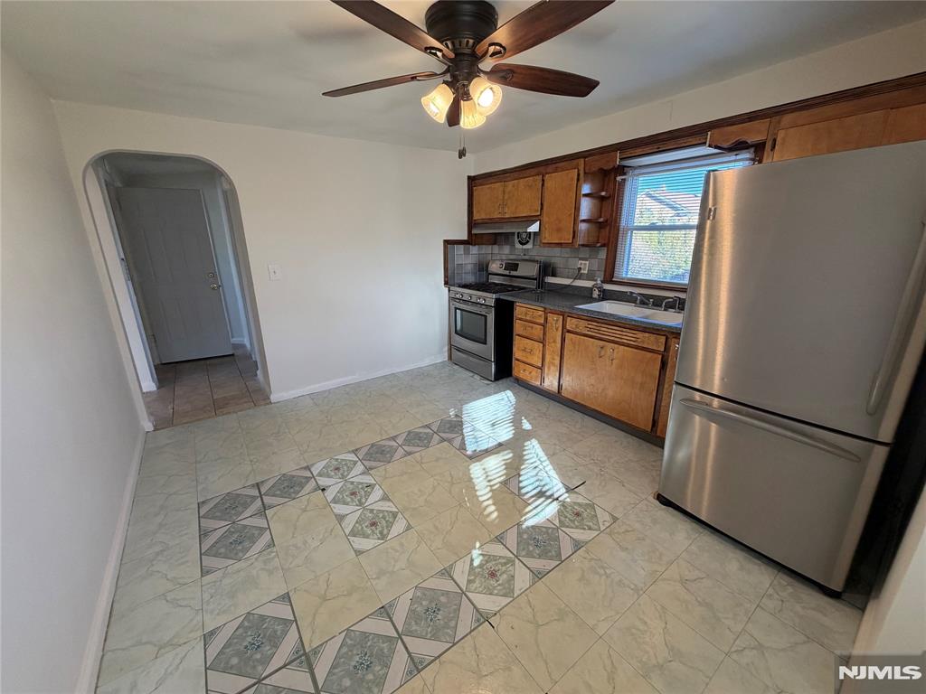 362-366 Preakness Avenue