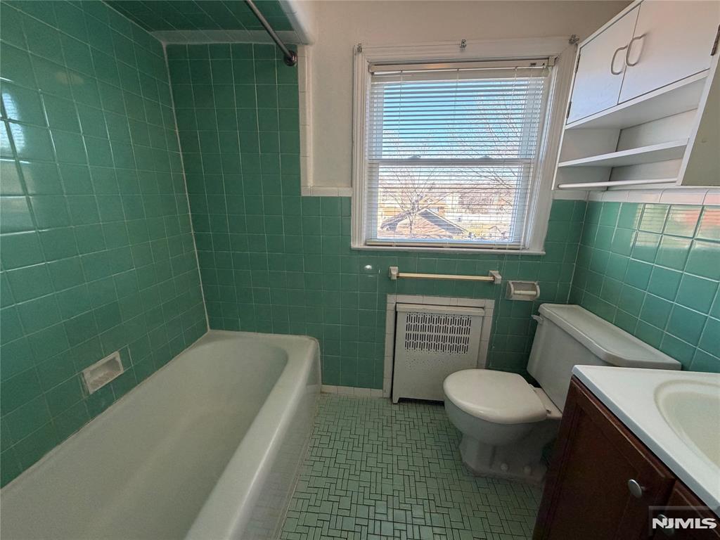 362-366 Preakness Avenue