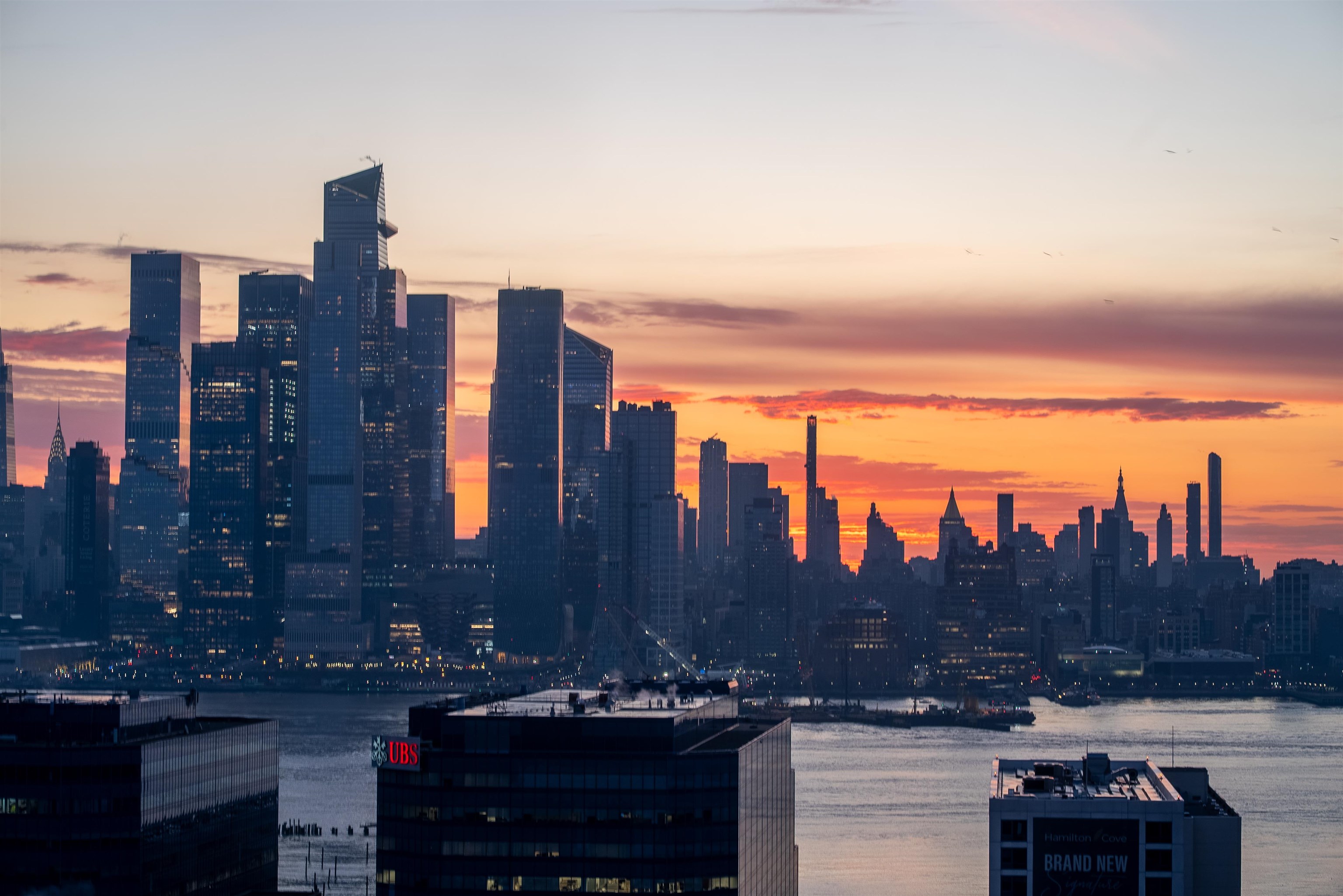 380 MOUNTAIN RD Unit: 403