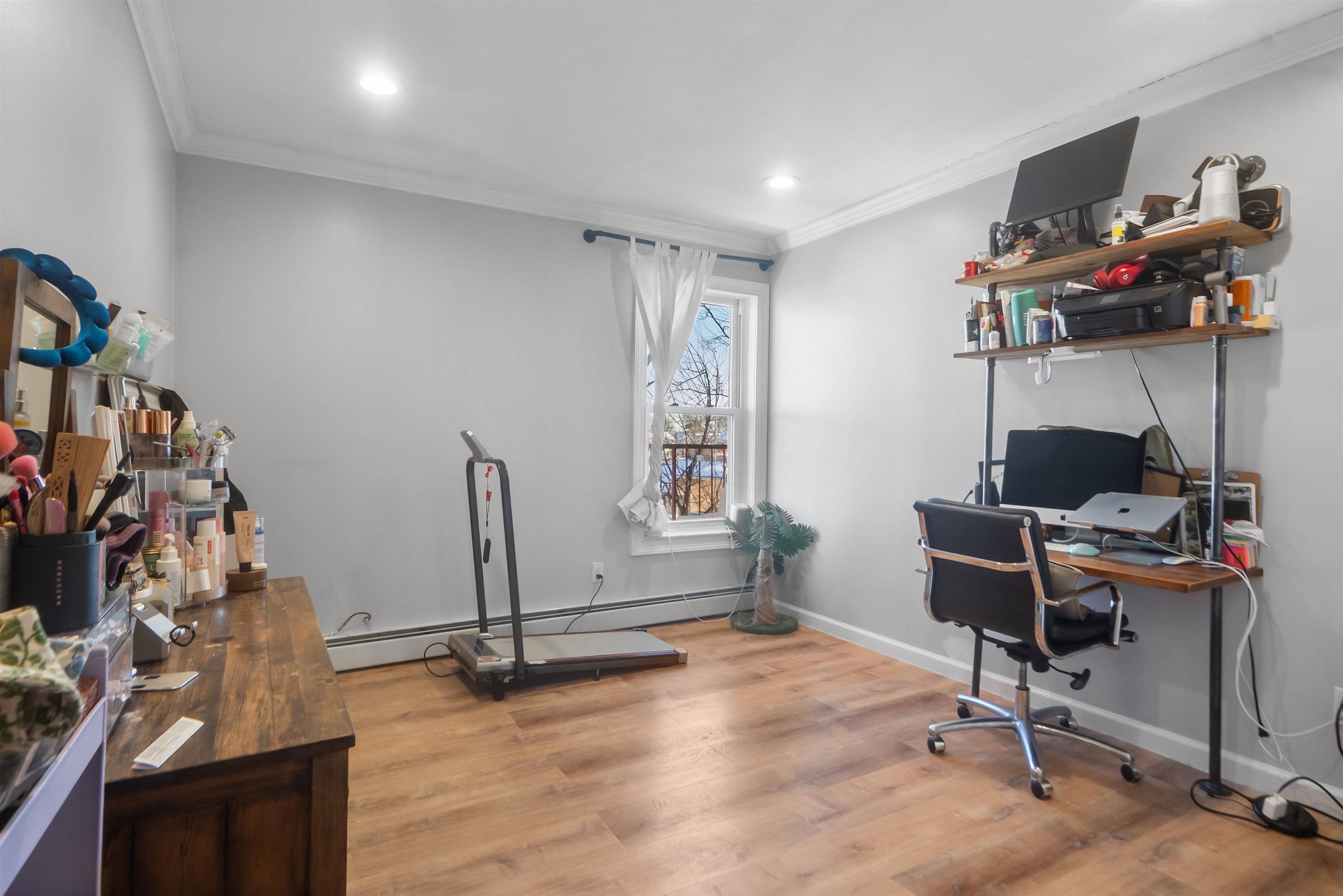 2 RADIO AVE SECAUCUS RD Unit: C12