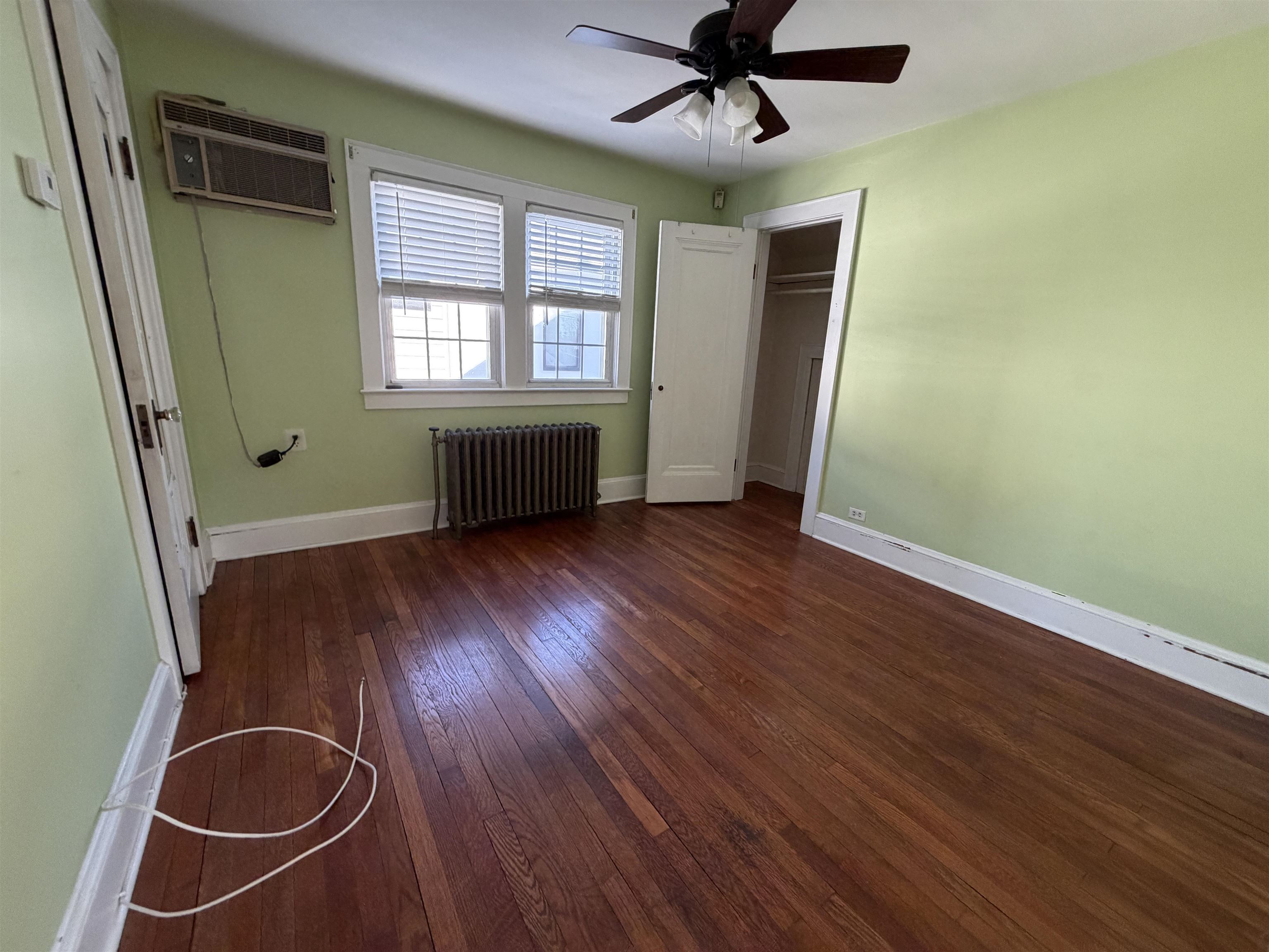 1041 STONEWALL LANE Unit: 2