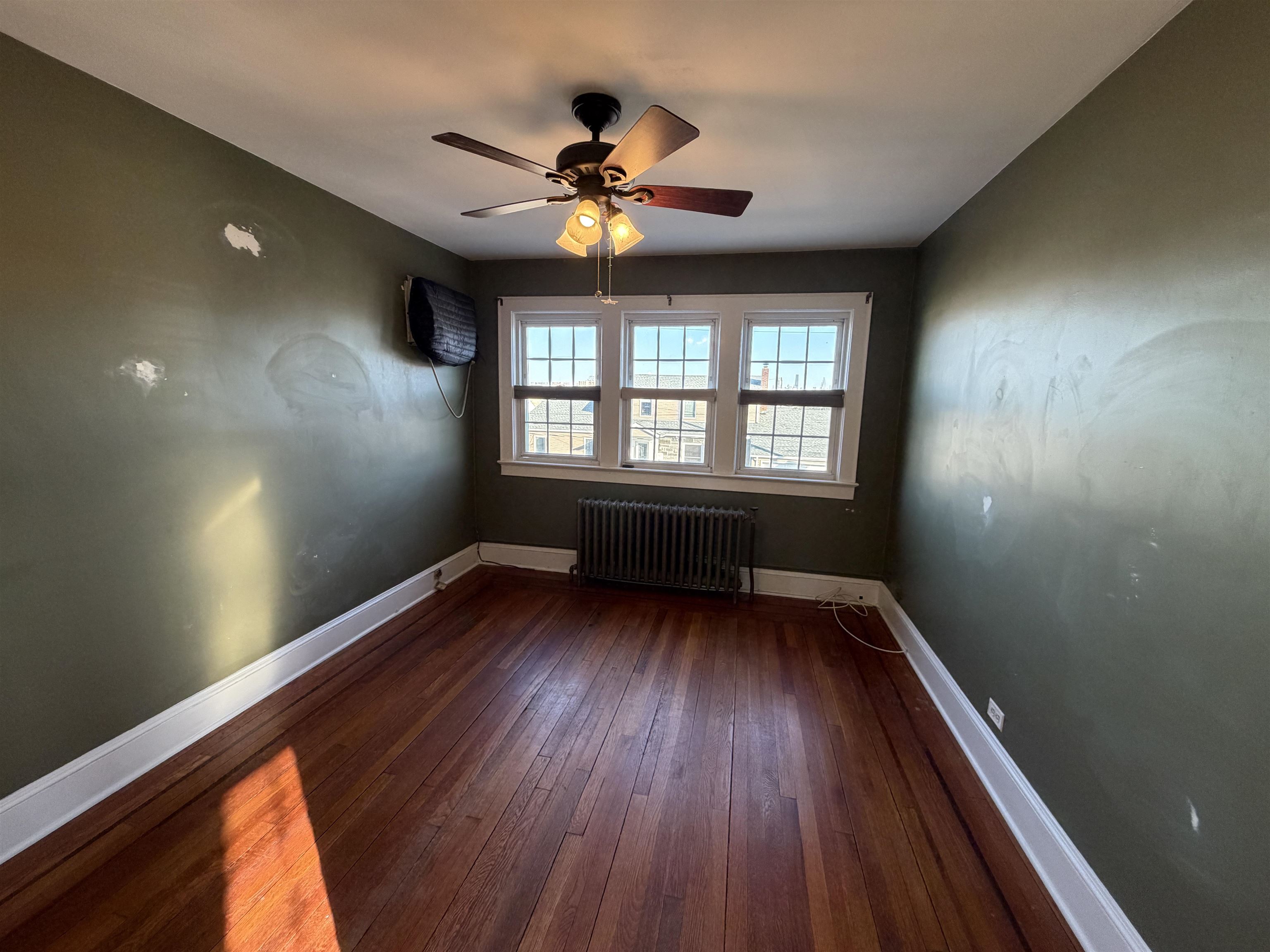 1041 STONEWALL LANE Unit: 2