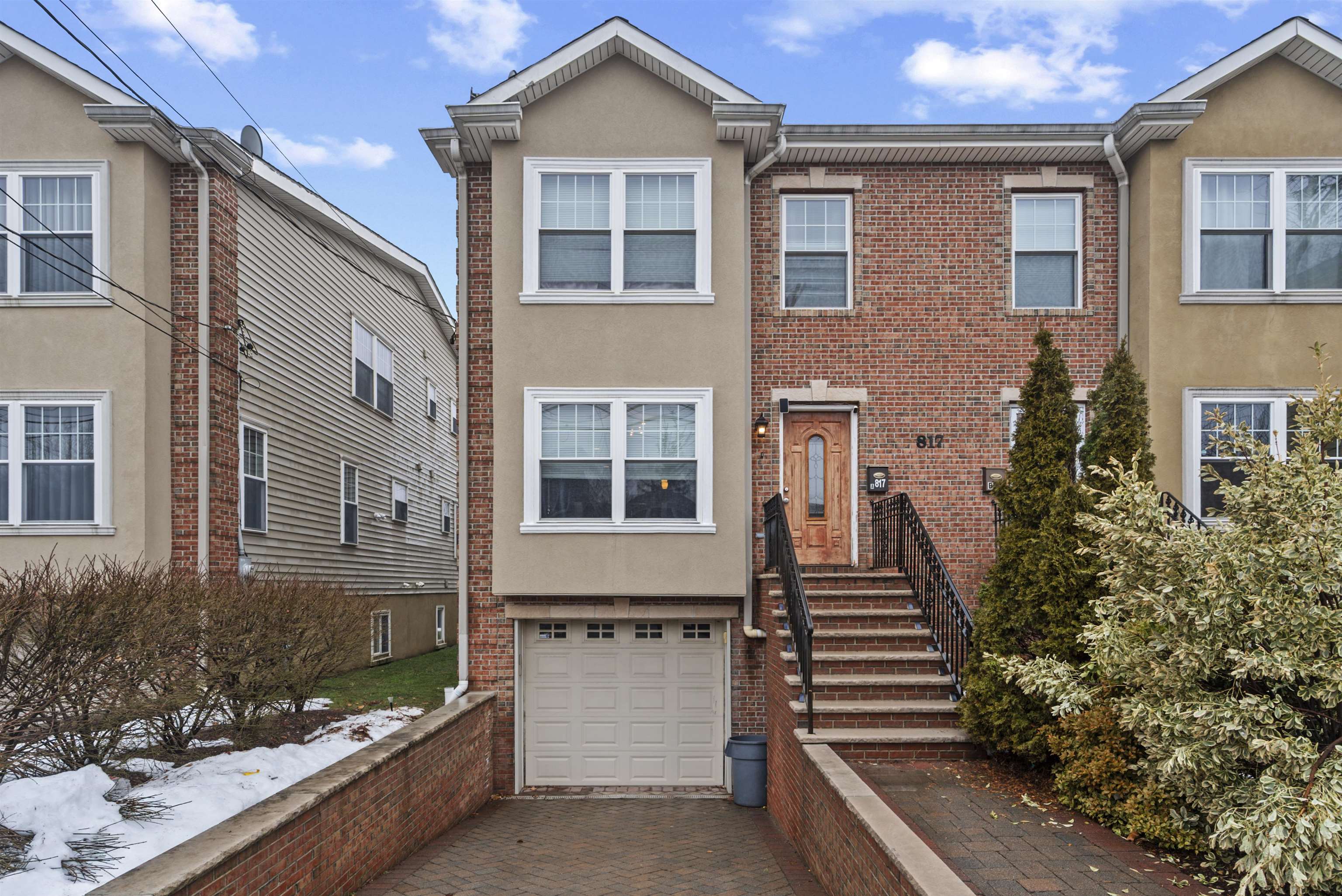 817 7TH ST Unit: A
