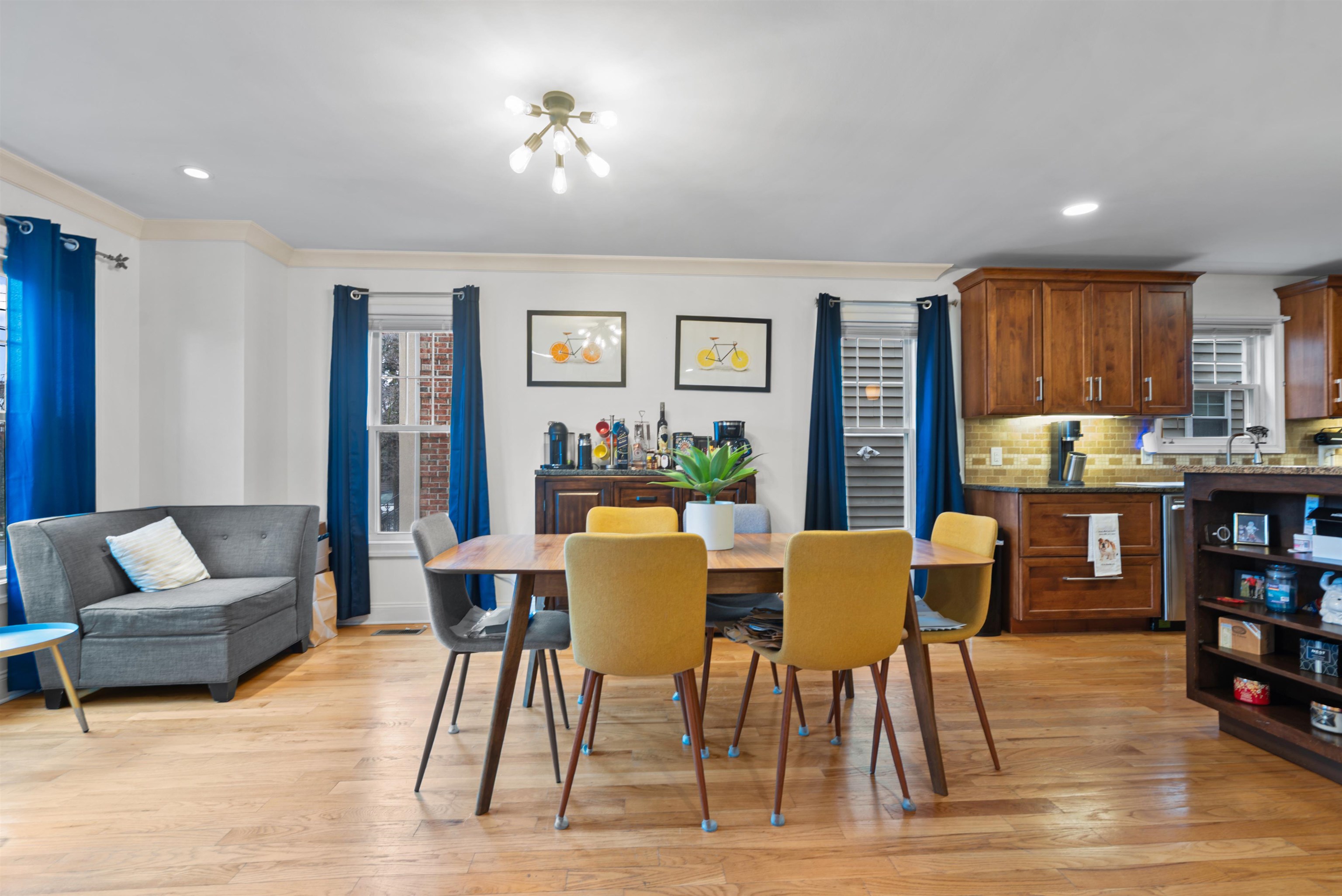 817 7TH ST Unit: A