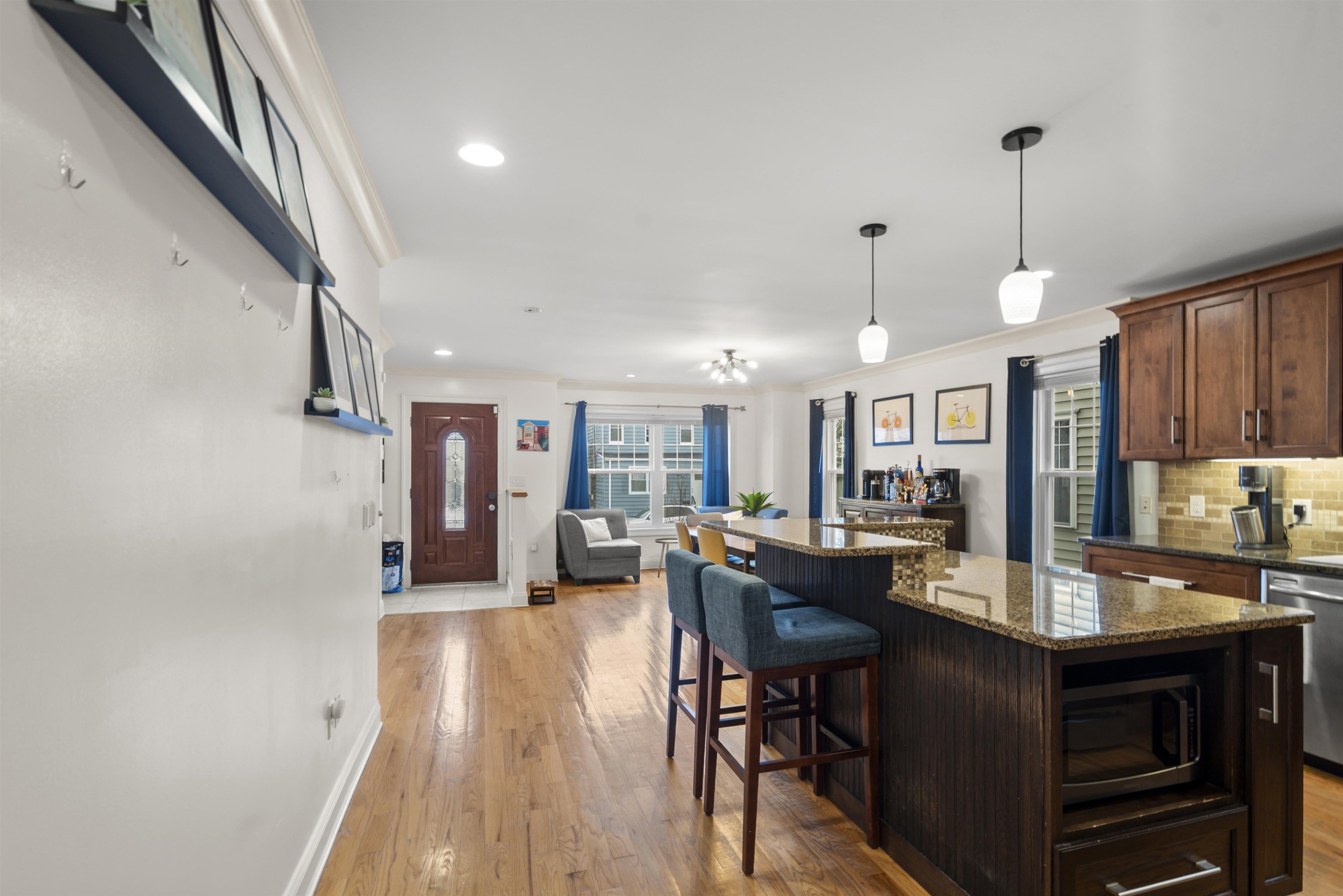 817 7TH ST Unit: A