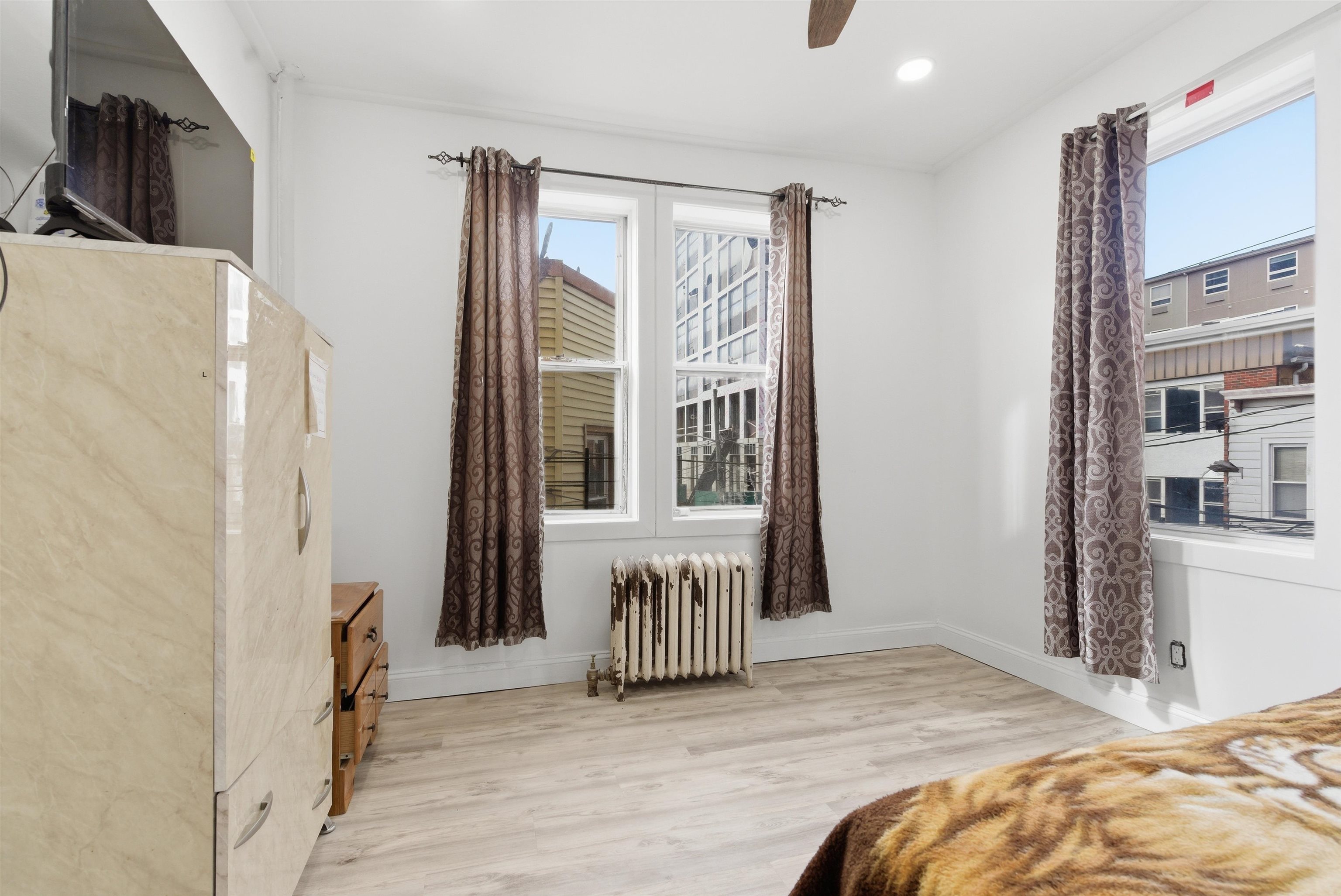 103-105 WESTOVER PL Unit: 3