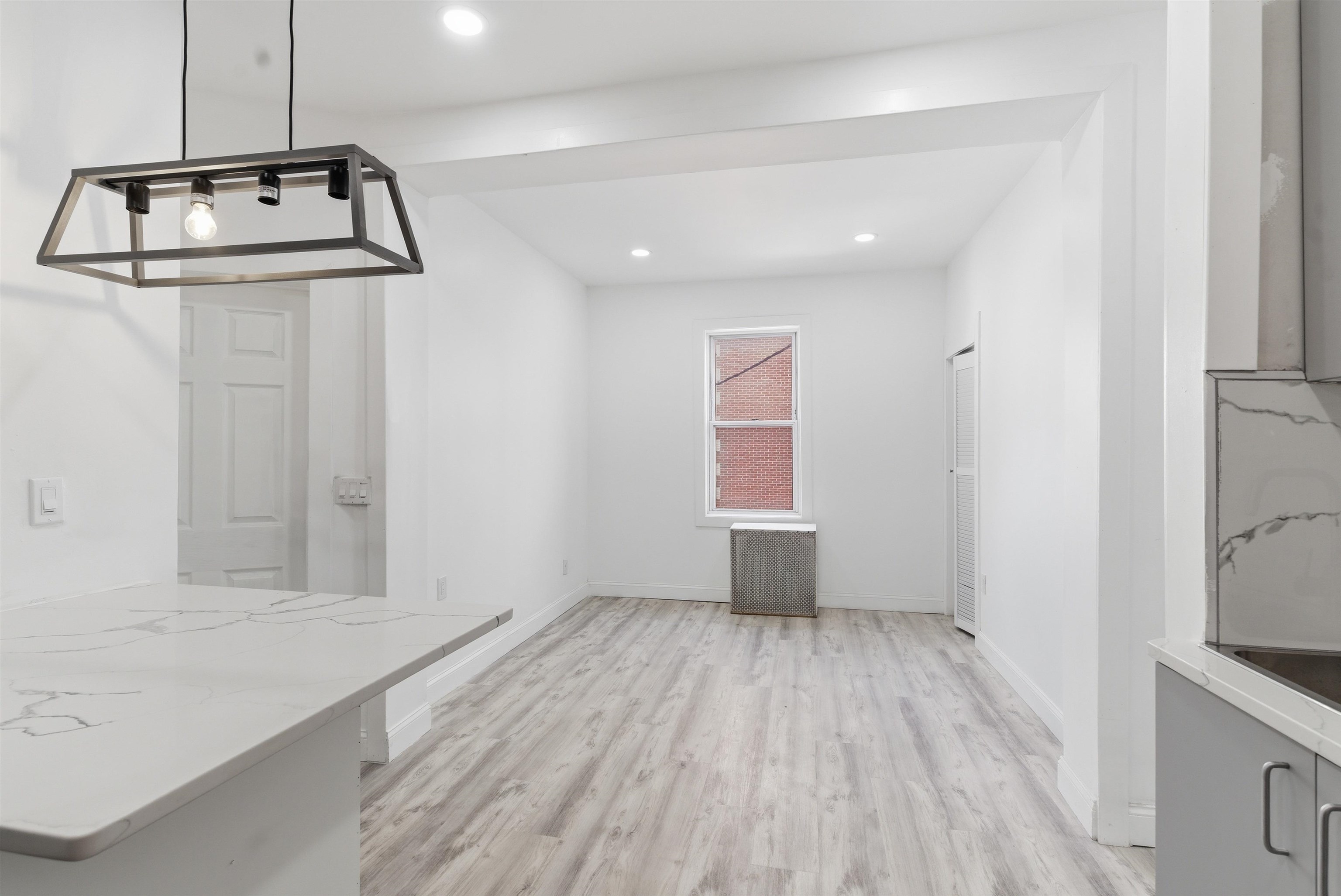 103-105 WESTOVER PL Unit: 3