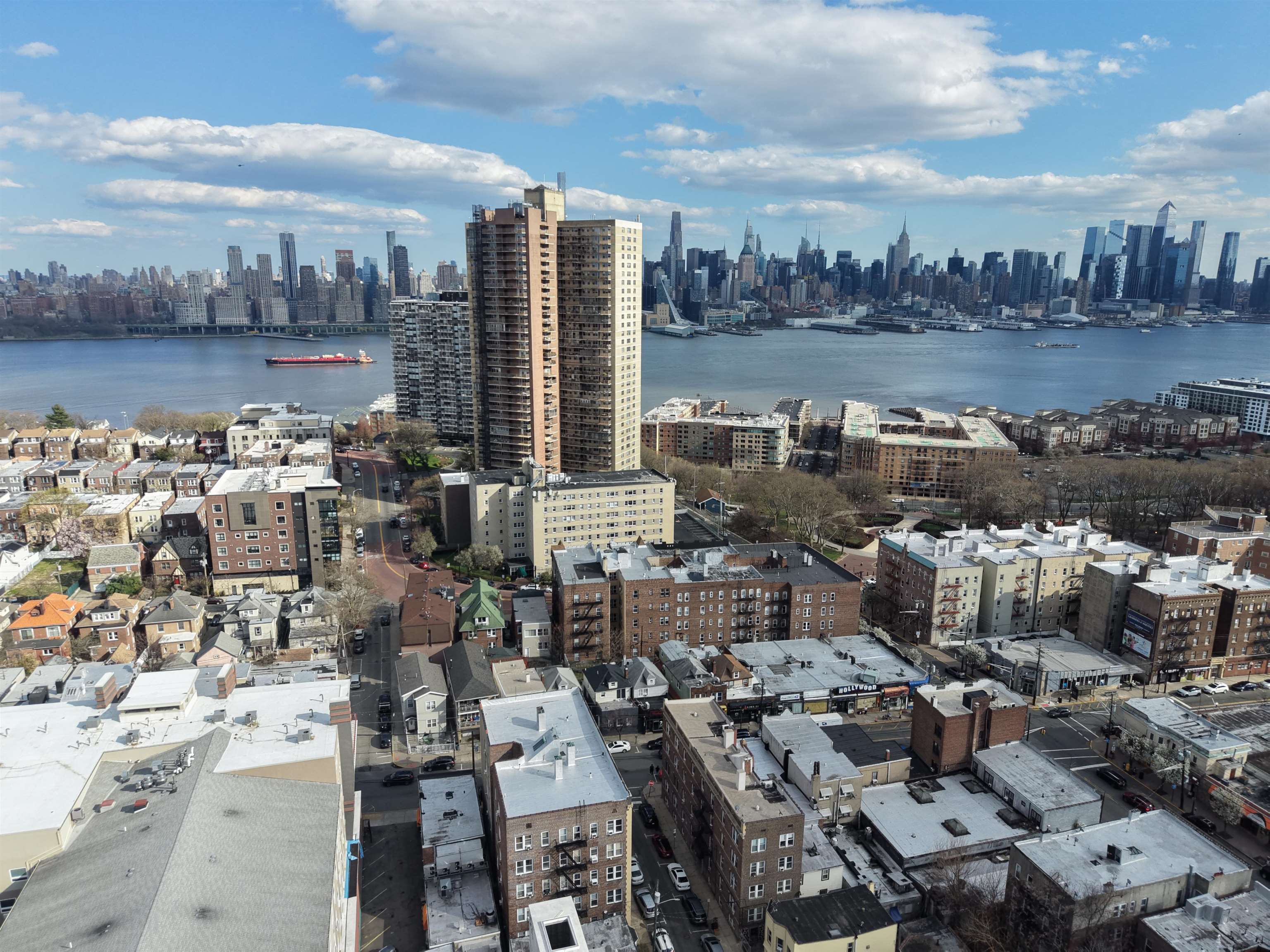 103-105 WESTOVER PL Unit: 3