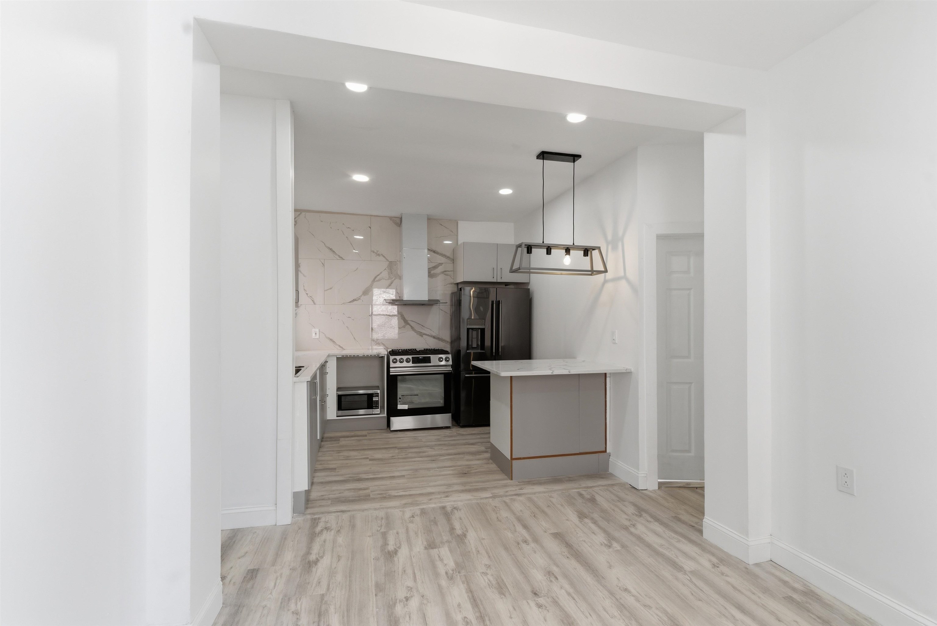 103-105 WESTOVER PL Unit: 3