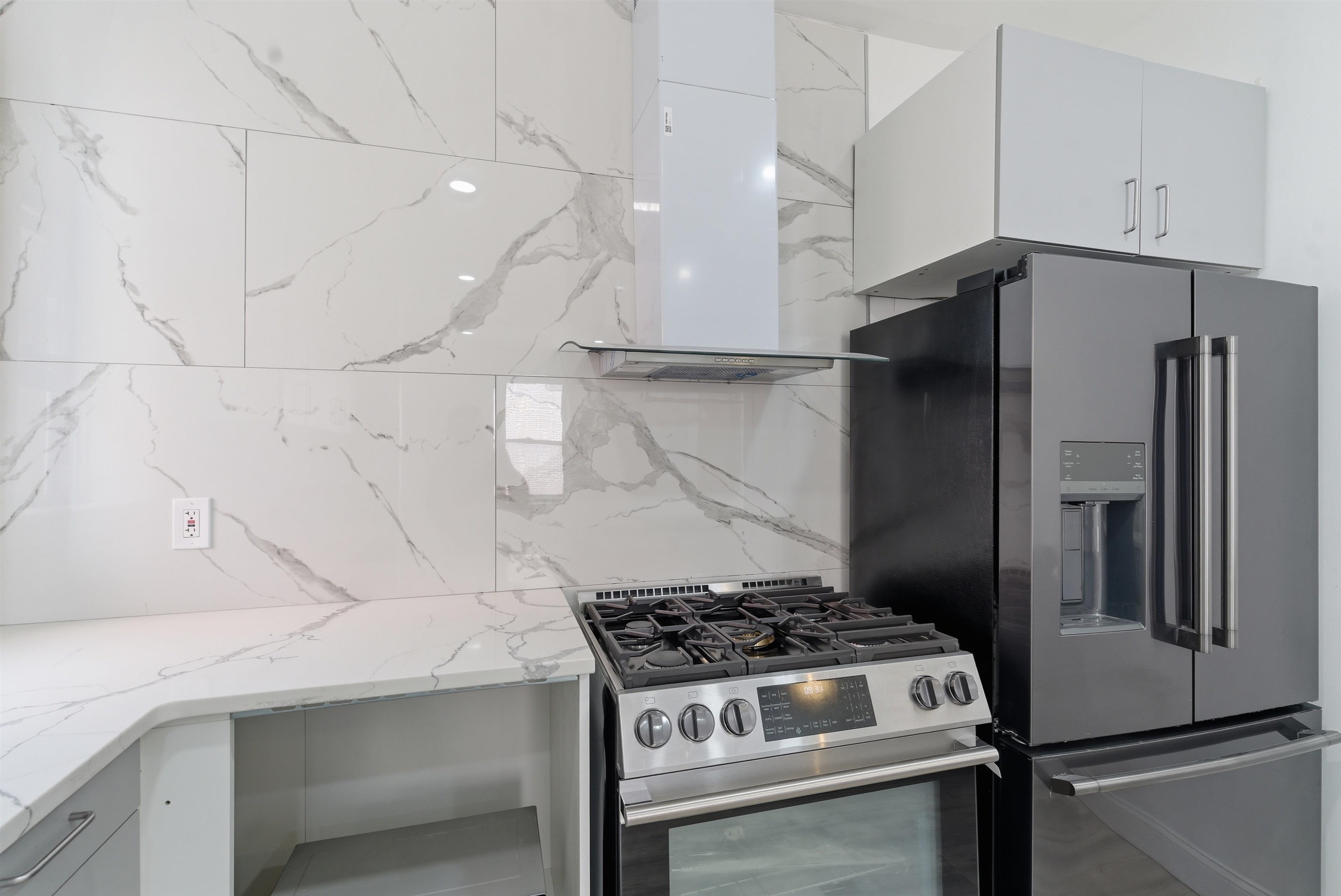 103-105 WESTOVER PL Unit: 3