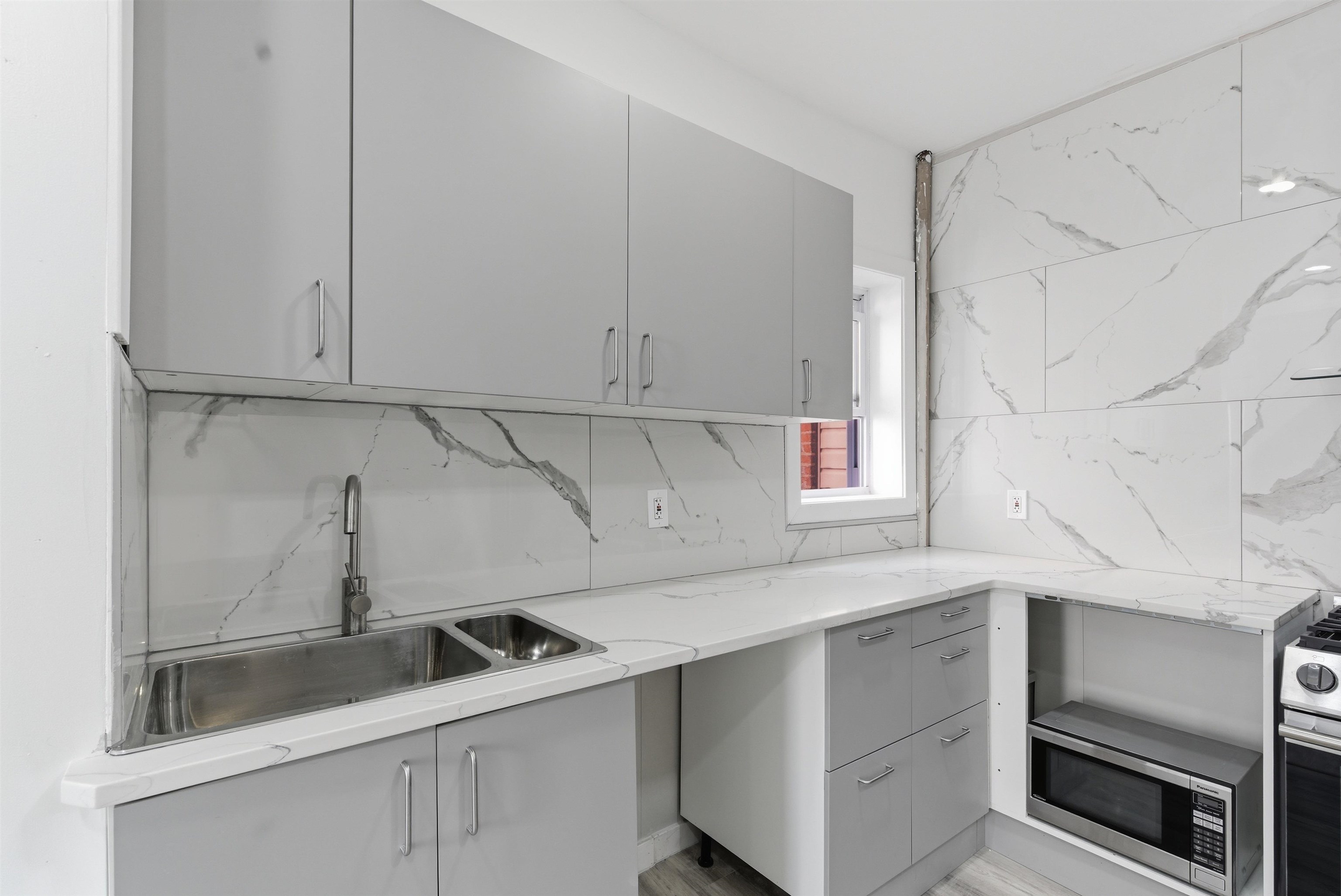 103-105 WESTOVER PL Unit: 3