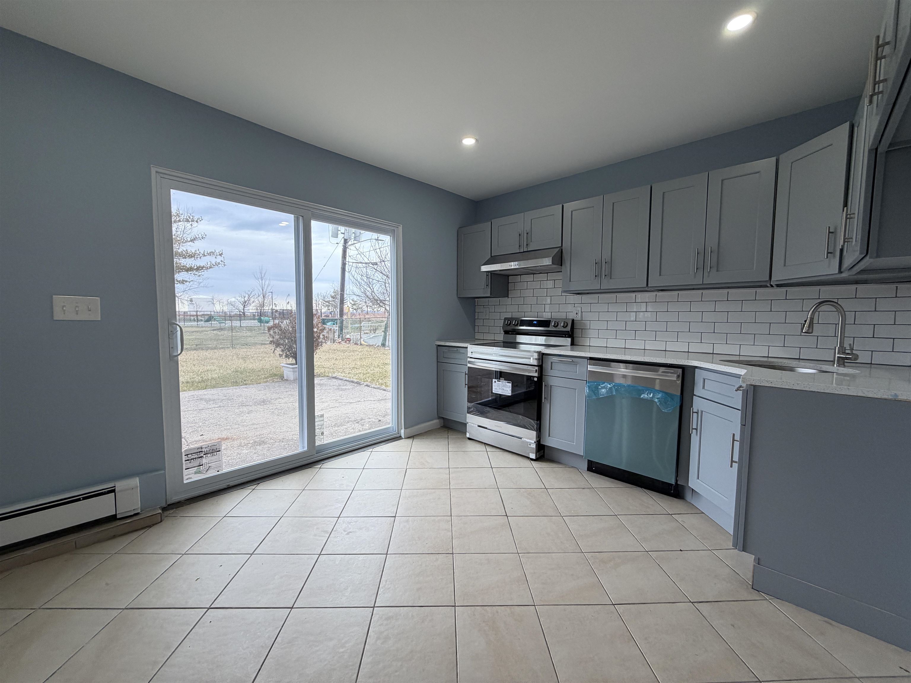 14 ACORN RD Unit: 1