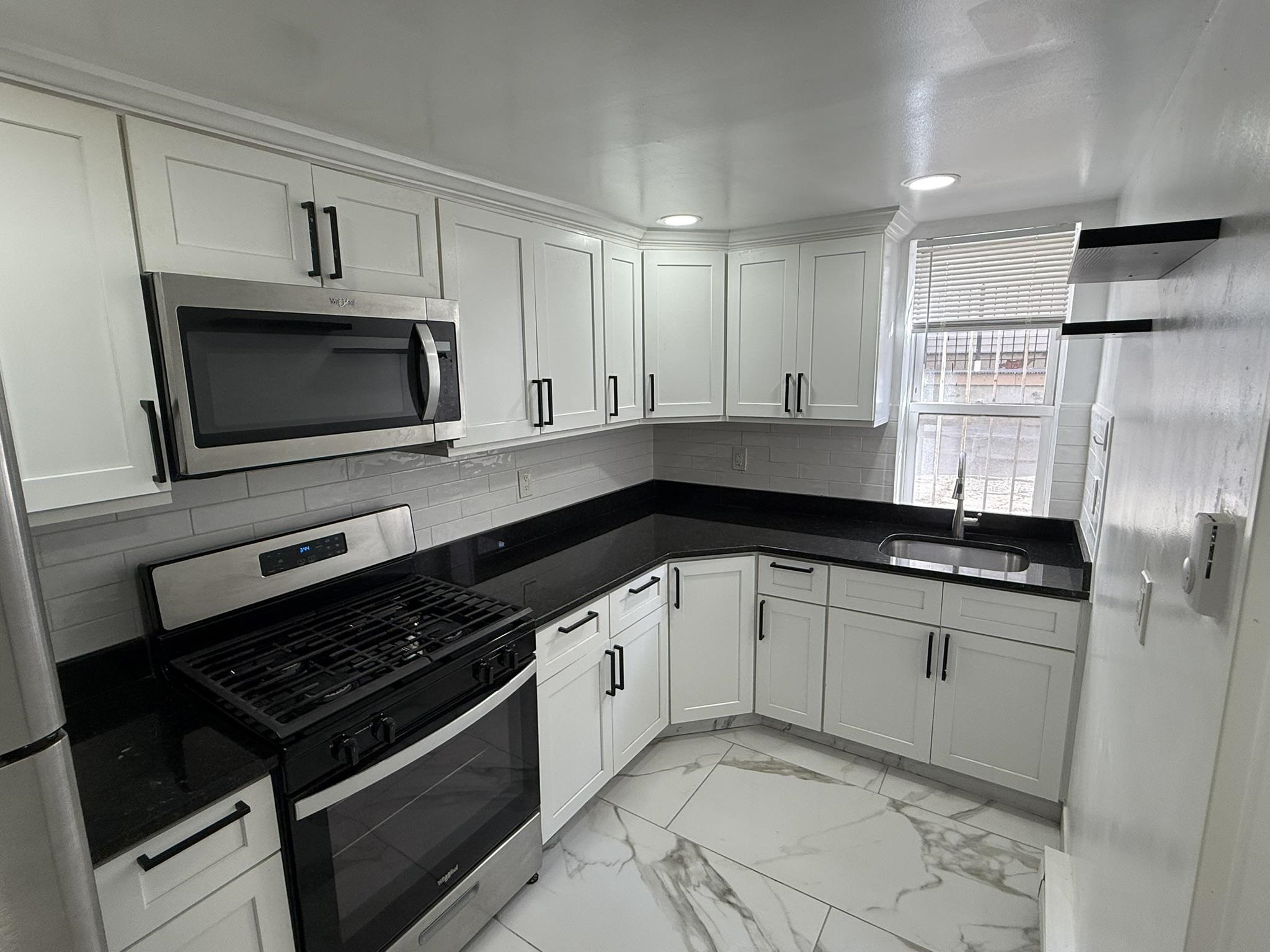477 MERCER ST Unit: 1