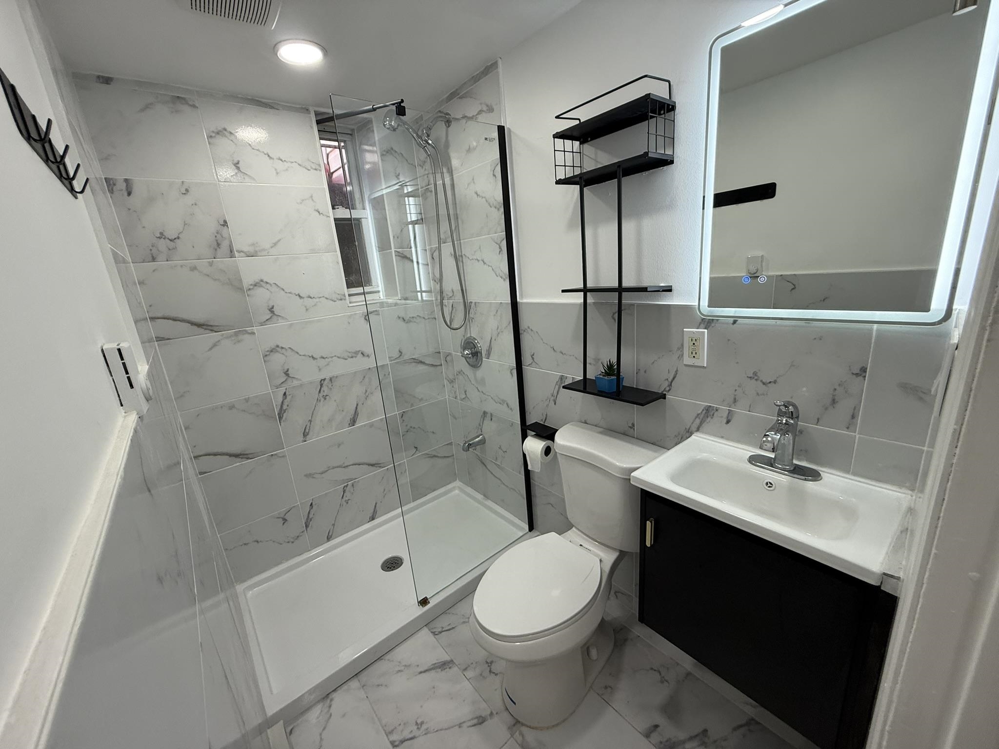 477 MERCER ST Unit: 1