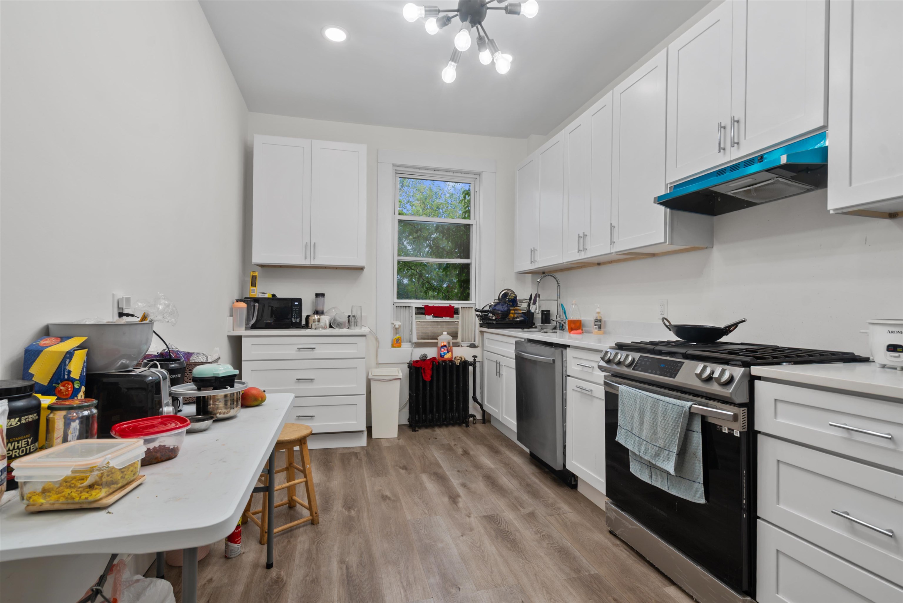 486 CENTRAL AVE